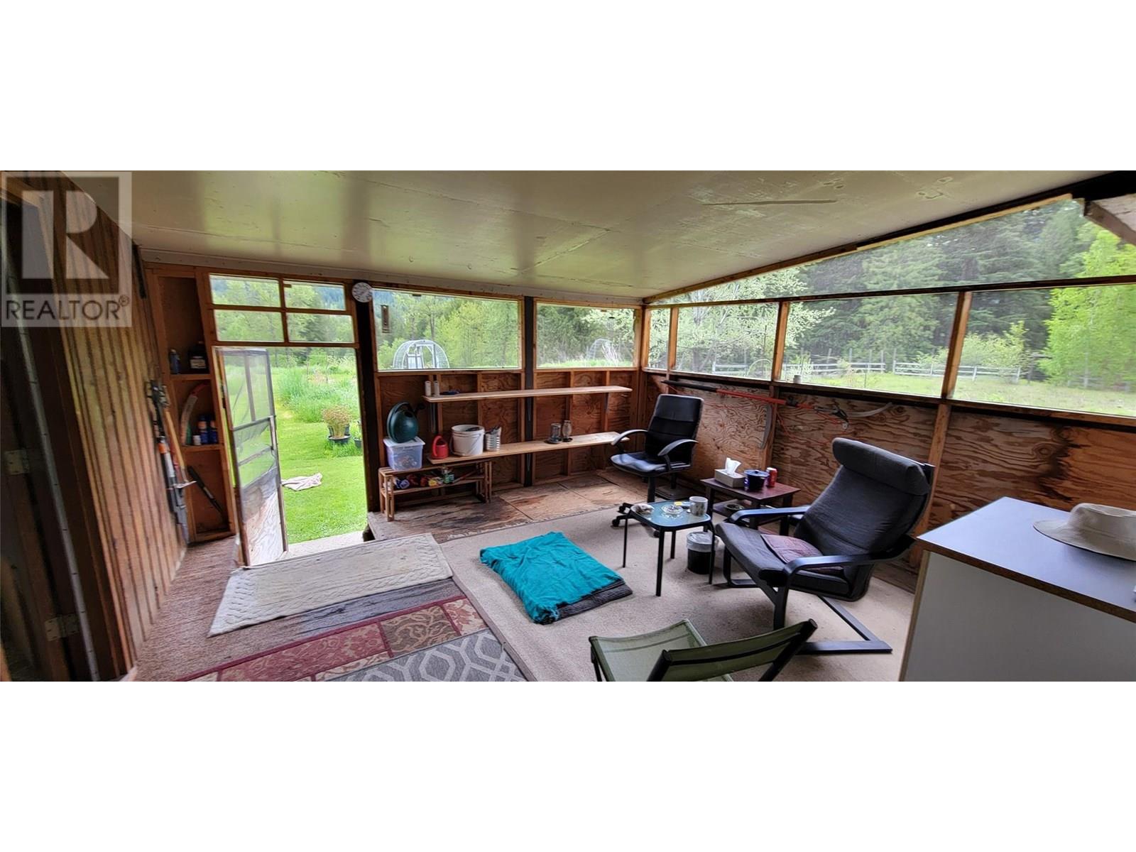 6222 Slocan River Road, Winlaw, British Columbia  V0G 2J0 - Photo 23 - 10348428
