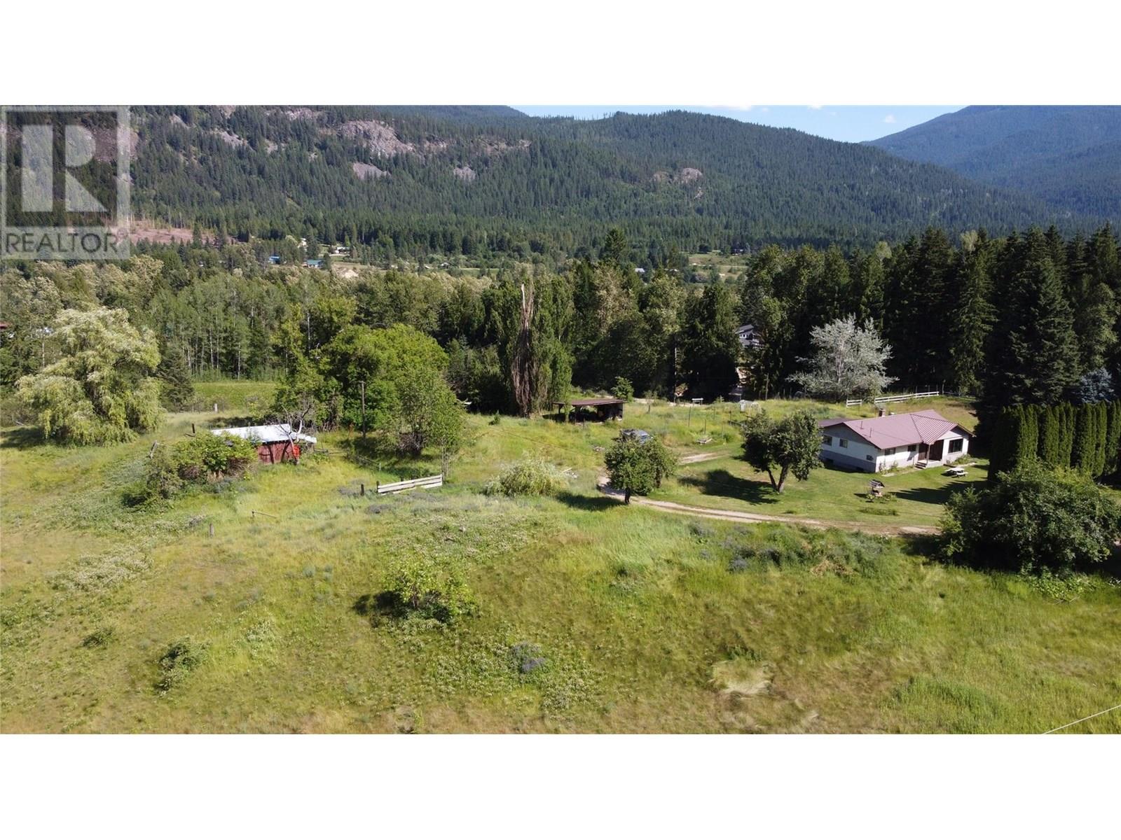 6222 Slocan River Road, Winlaw, British Columbia  V0G 2J0 - Photo 27 - 10348428