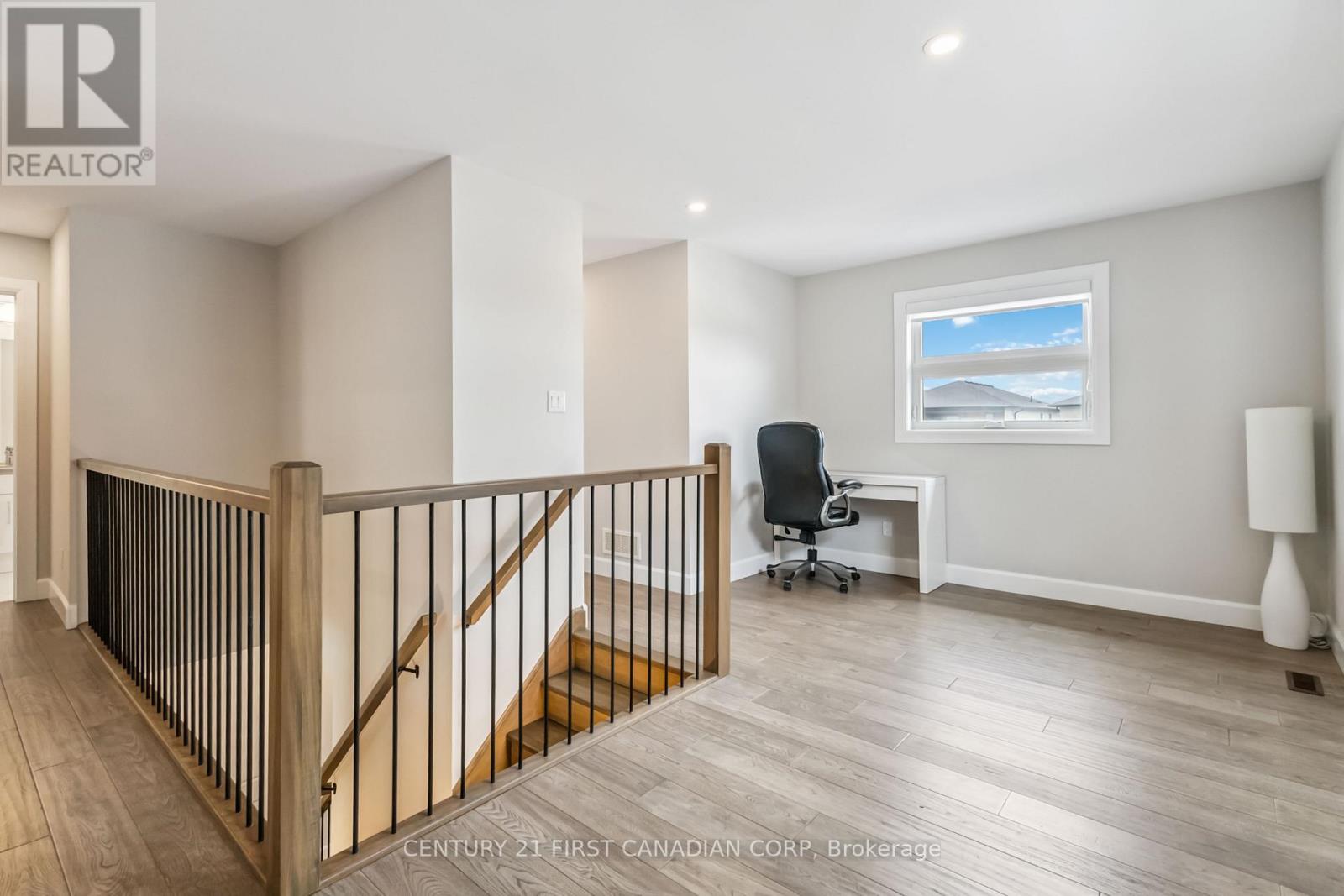3443 Emily Carr Lane, London South, Ontario  N6G 0L2 - Photo 24 - X12273541