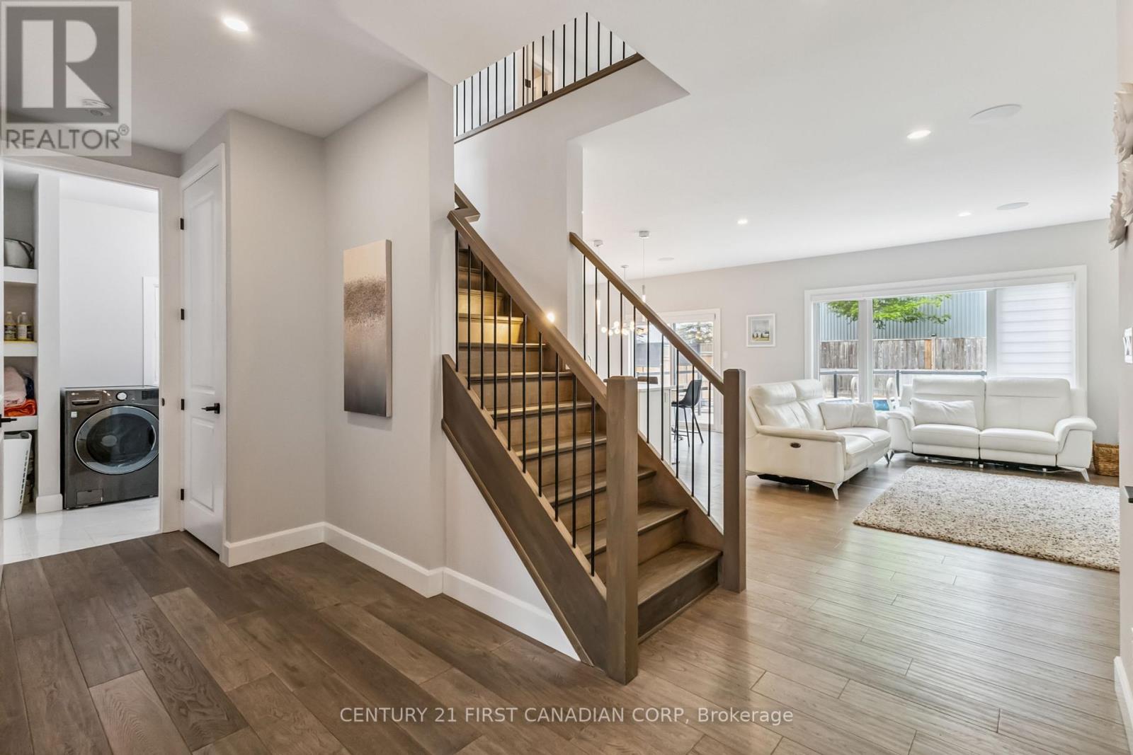 3443 Emily Carr Lane, London South, Ontario  N6G 0L2 - Photo 9 - X12273541