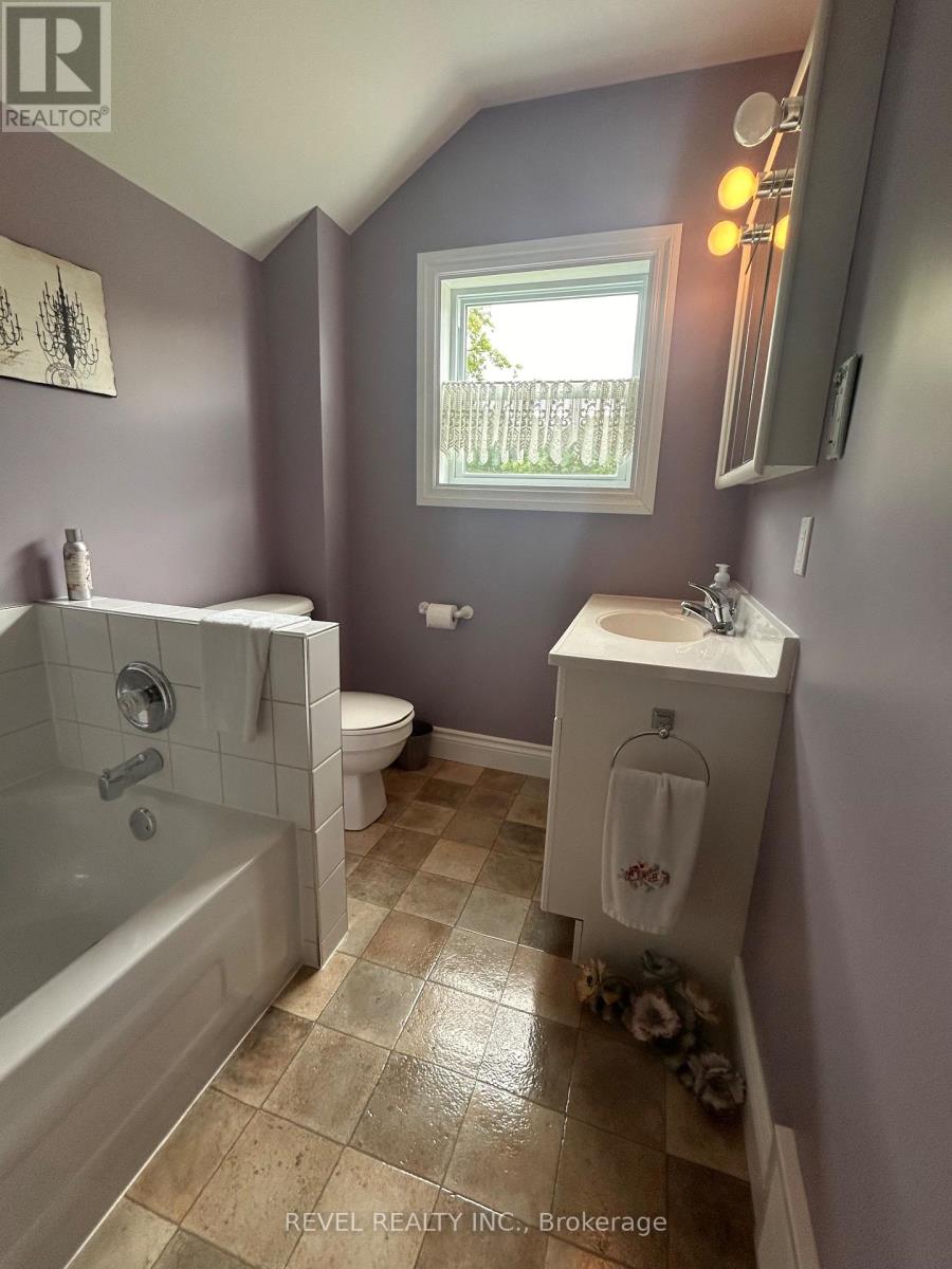 102 Twelfth Avenue, Cochrane, Ontario  P0L 1C0 - Photo 17 - T12273458