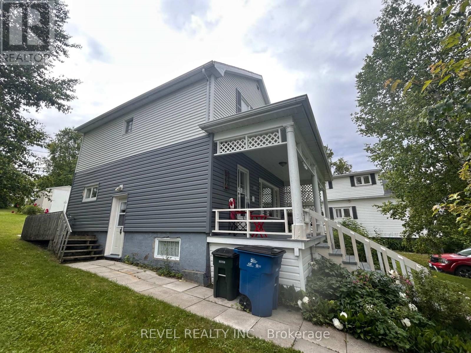 102 Twelfth Avenue, Cochrane, Ontario  P0L 1C0 - Photo 2 - T12273458