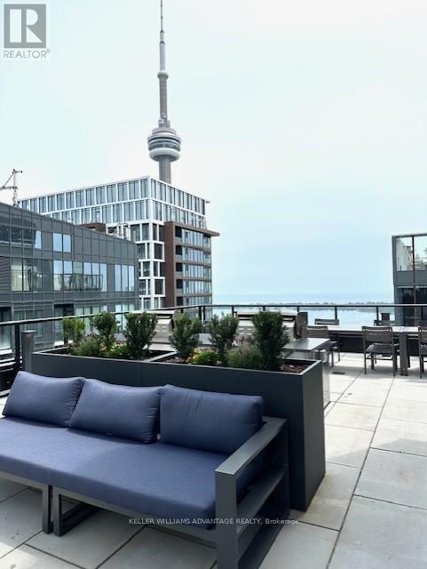 1802 - 357 King Street W, Toronto, Ontario  M5V 0S7 - Photo 11 - C12273339