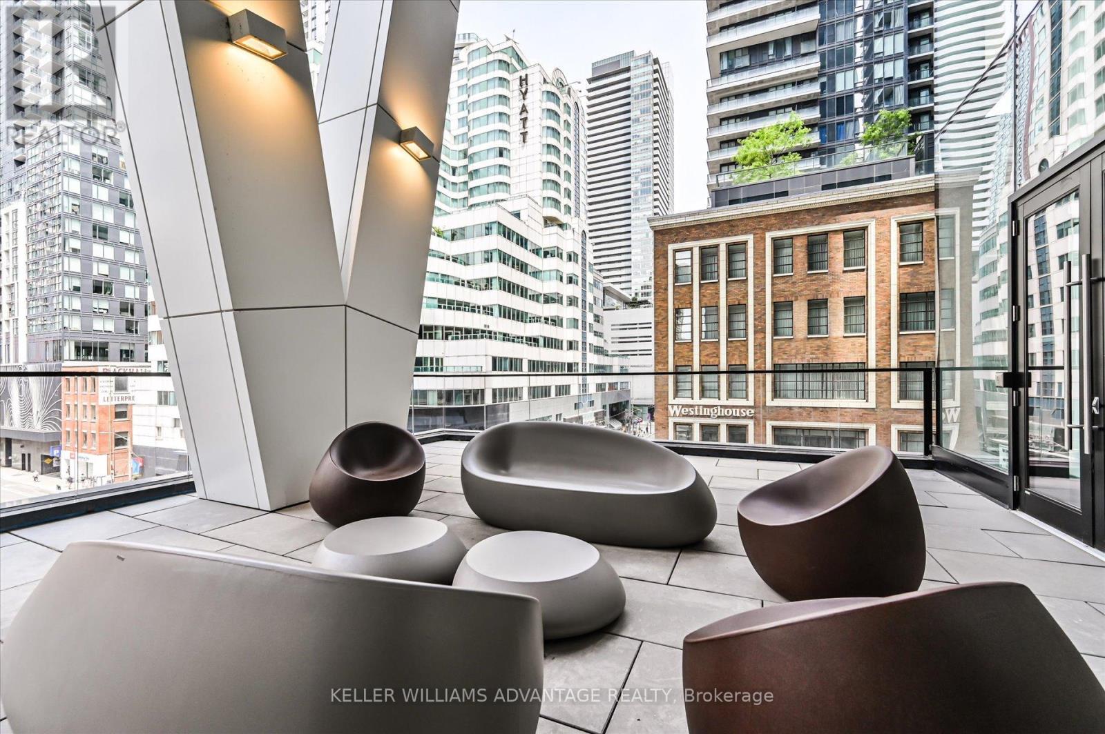 1802 - 357 King Street W, Toronto, Ontario  M5V 0S7 - Photo 12 - C12273339