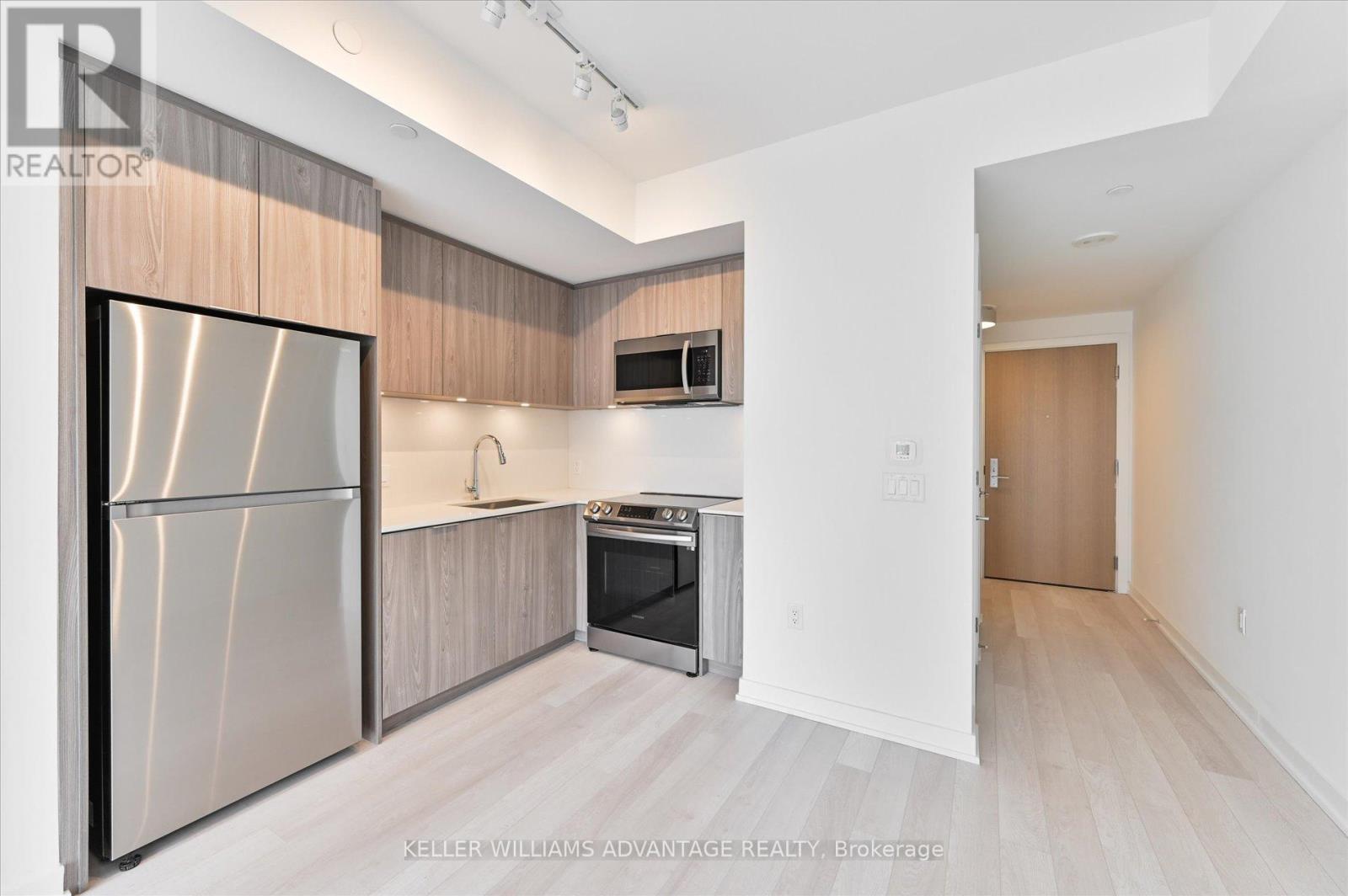 1802 - 357 King Street W, Toronto, Ontario  M5V 0S7 - Photo 4 - C12273339