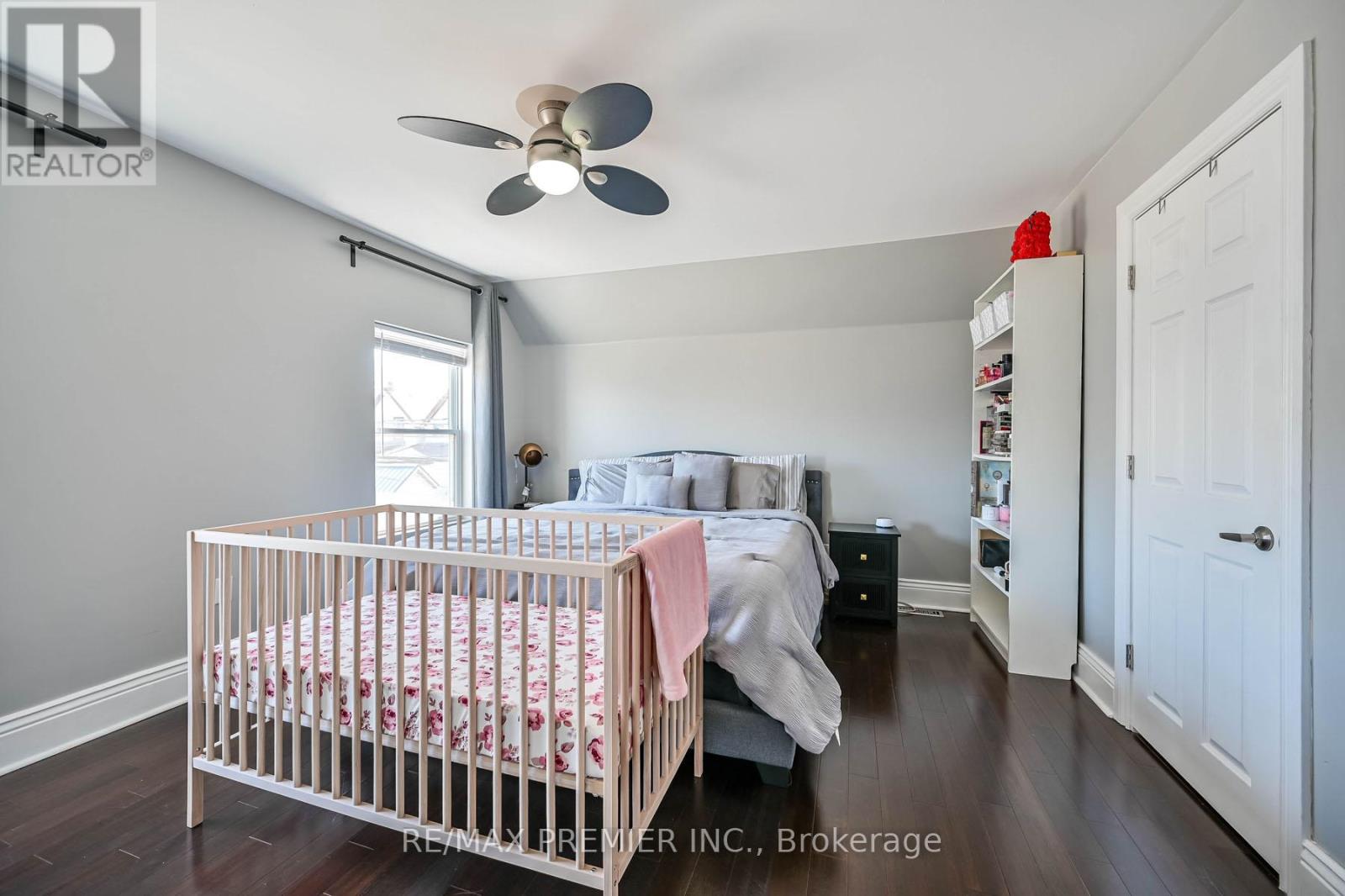 53 Douglas Avenue, Hamilton, Ontario  L8L 5R2 - Photo 9 - X12273222