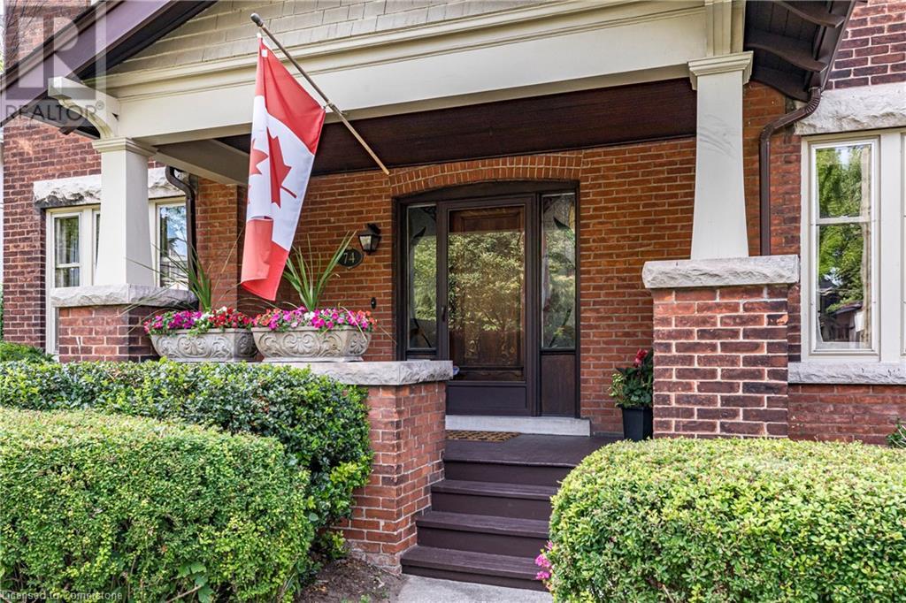 Property at 74 CHEDOKE Avenue image 5