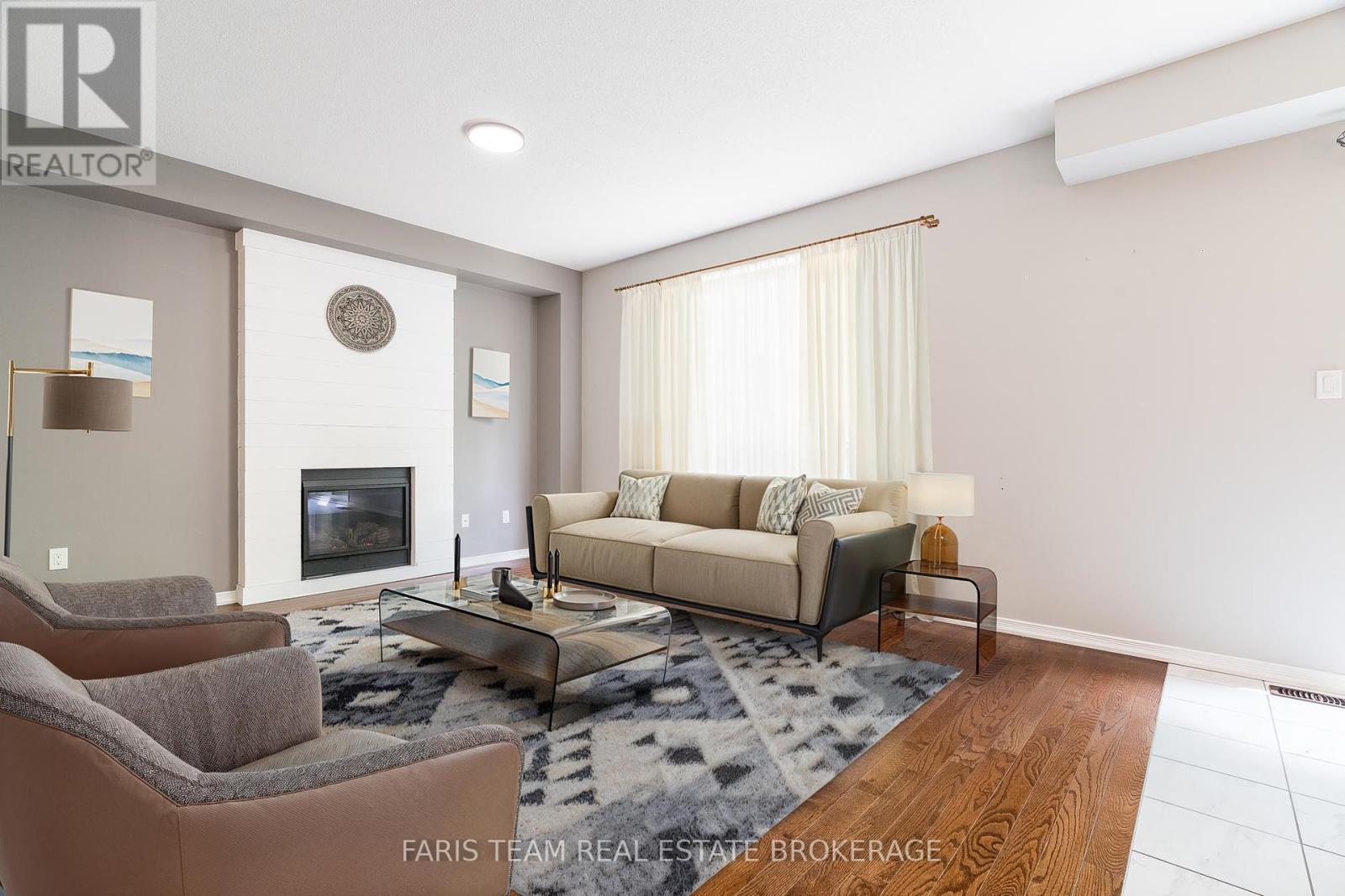 1025 Abram Court, Innisfil, Ontario  L9S 0K3 - Photo 10 - N12273371
