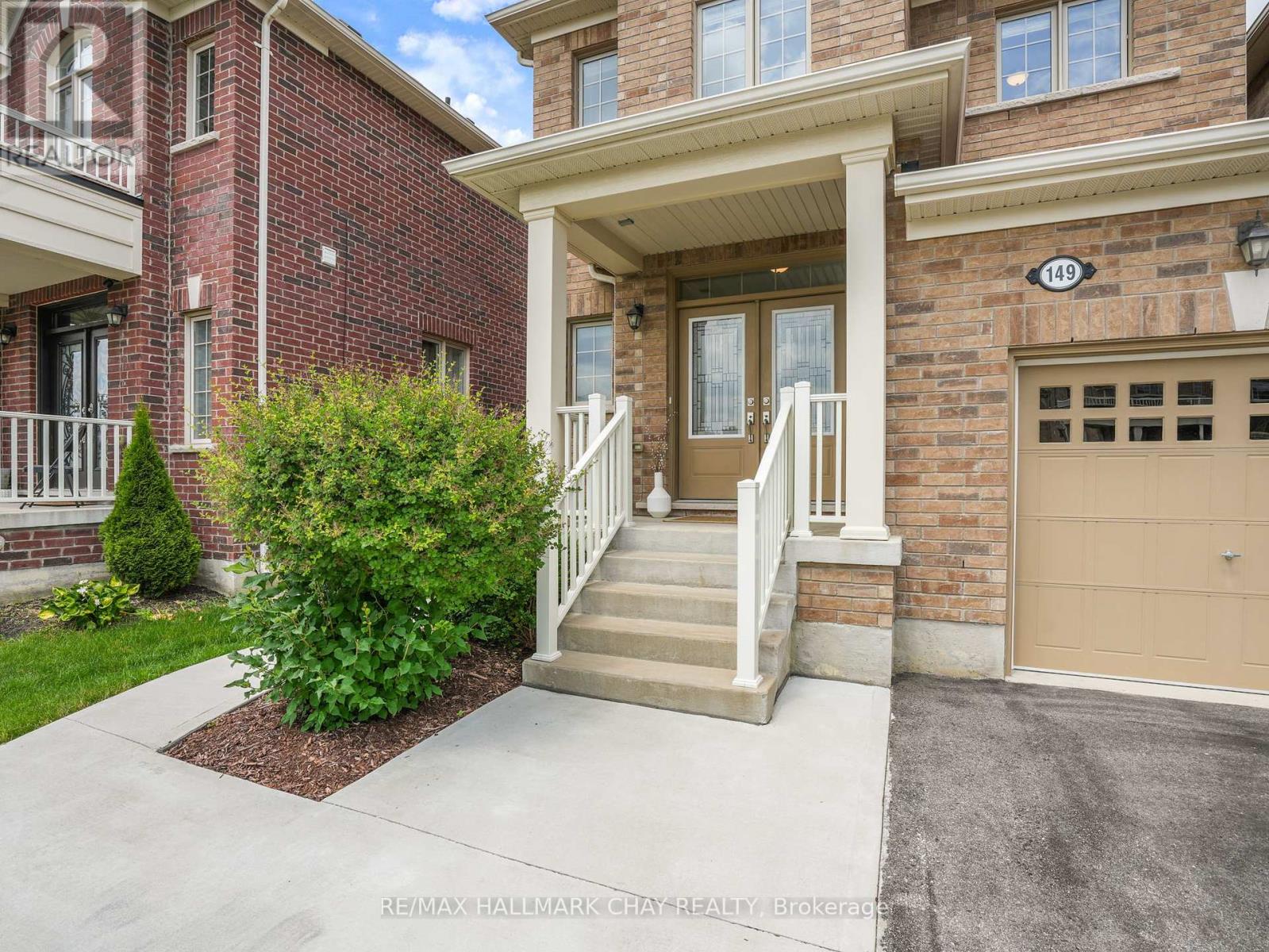 Property at 149 SHARPE CRESCENT image 4