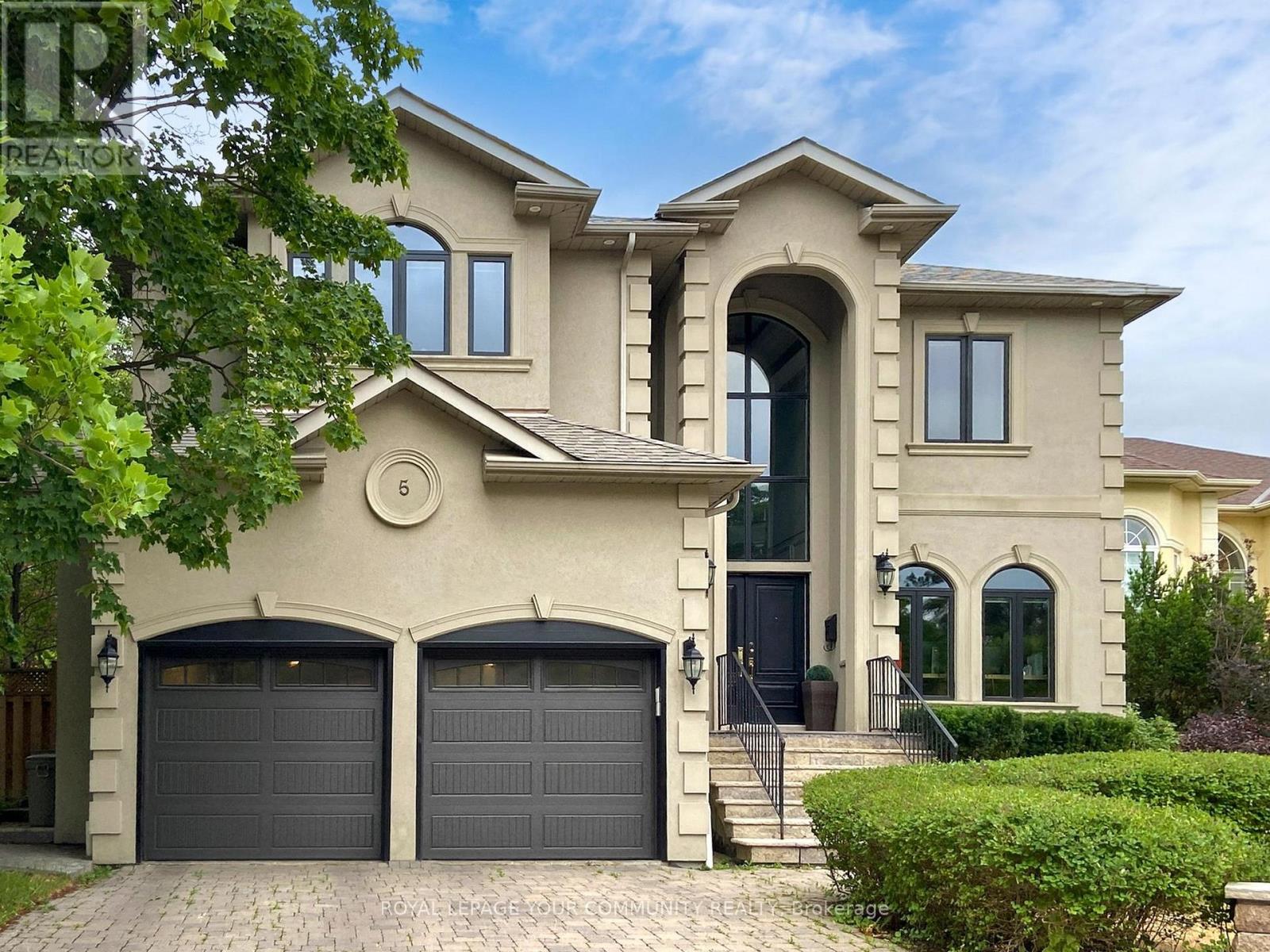 Property at 5 TRILOGY COURT image 1