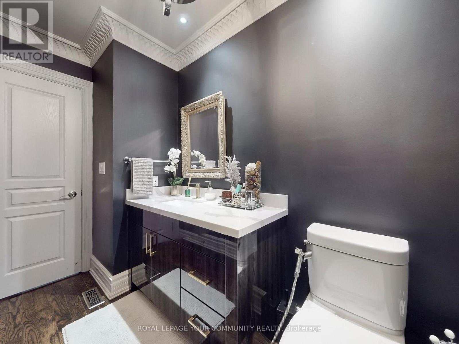 5 Trilogy Court, Richmond Hill (South Richvale), Ontario  L4C 0M4 - Photo 23 - N12273379