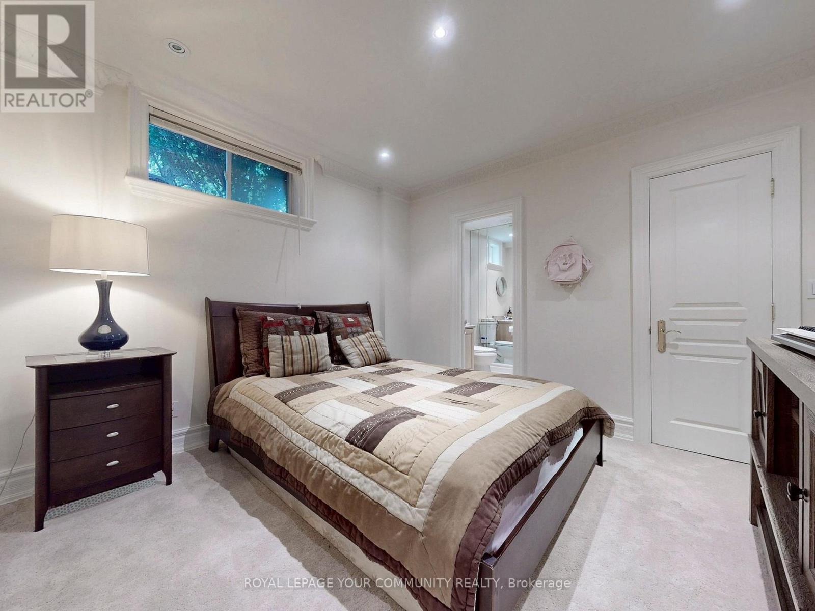 5 Trilogy Court, Richmond Hill (South Richvale), Ontario  L4C 0M4 - Photo 41 - N12273379