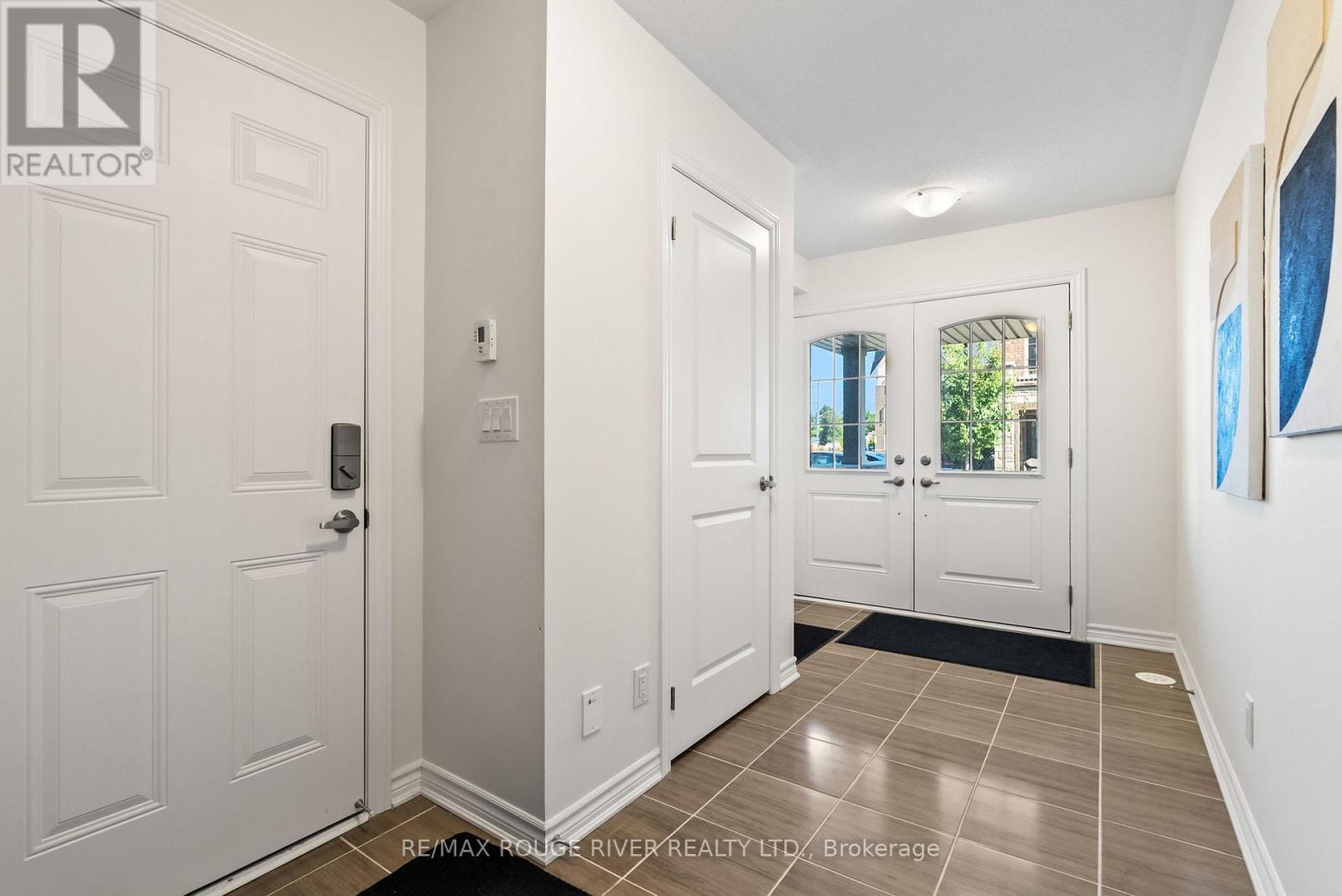 Property at 16 MAPPIN WAY image 3