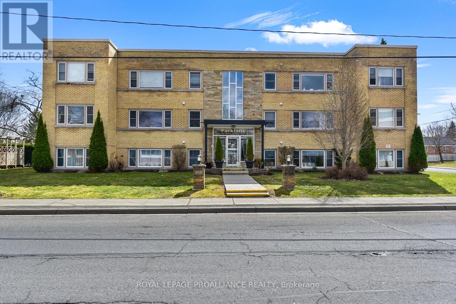 11 - 167 PEARL STREET E, Brockville, Ontario