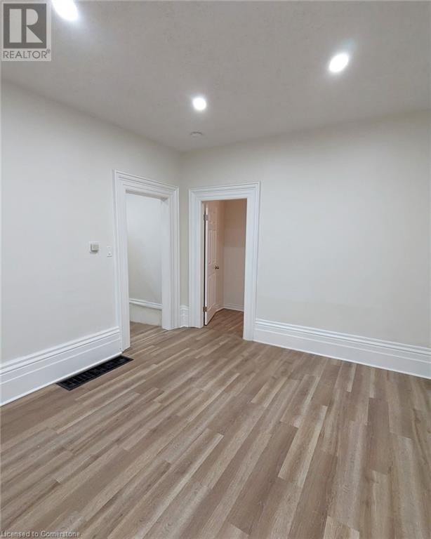 Property at 21 SARAH Street image 2