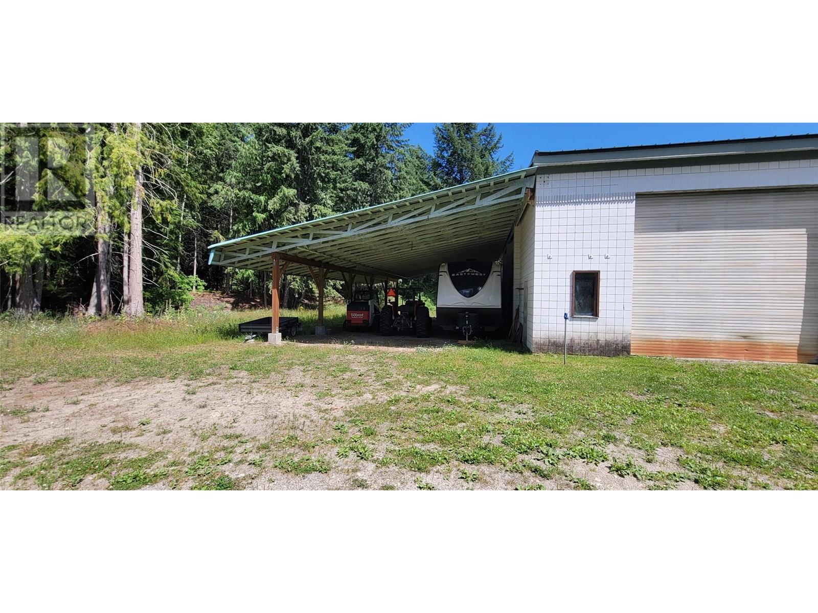 204 Stewart Street, Rosebery, British Columbia  V0G 1S1 - Photo 5 - 10347975