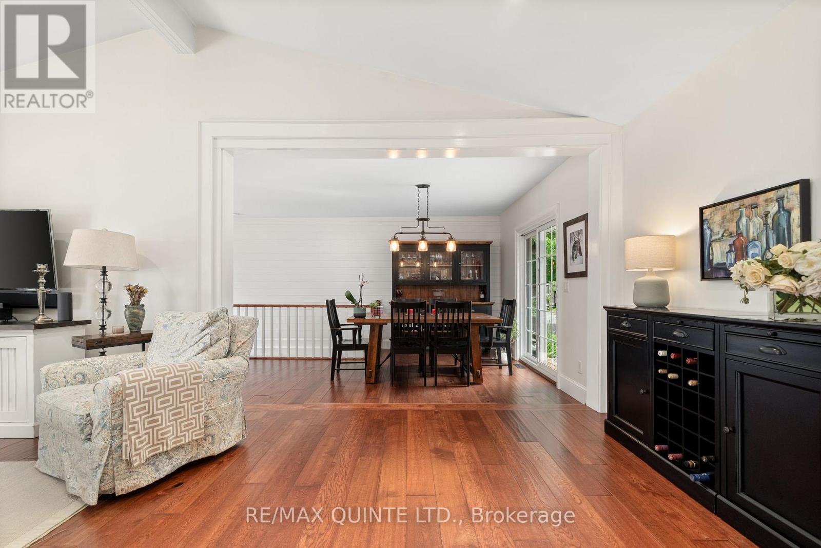 14 Eastern Avenue, Prince Edward County (Ameliasburg Ward), Ontario  K8N 4Z1 - Photo 12 - X12273581