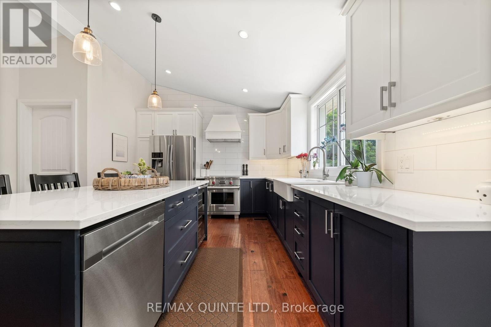 14 Eastern Avenue, Prince Edward County (Ameliasburg Ward), Ontario  K8N 4Z1 - Photo 2 - X12273581