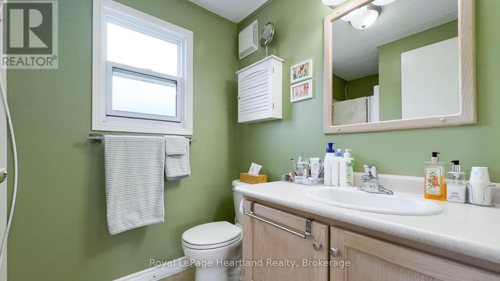 52 Algonquin Lane, Ashfield-Colborne-Wawanosh, Ontario  N7A 3Y2 - Photo 26 - X12273403