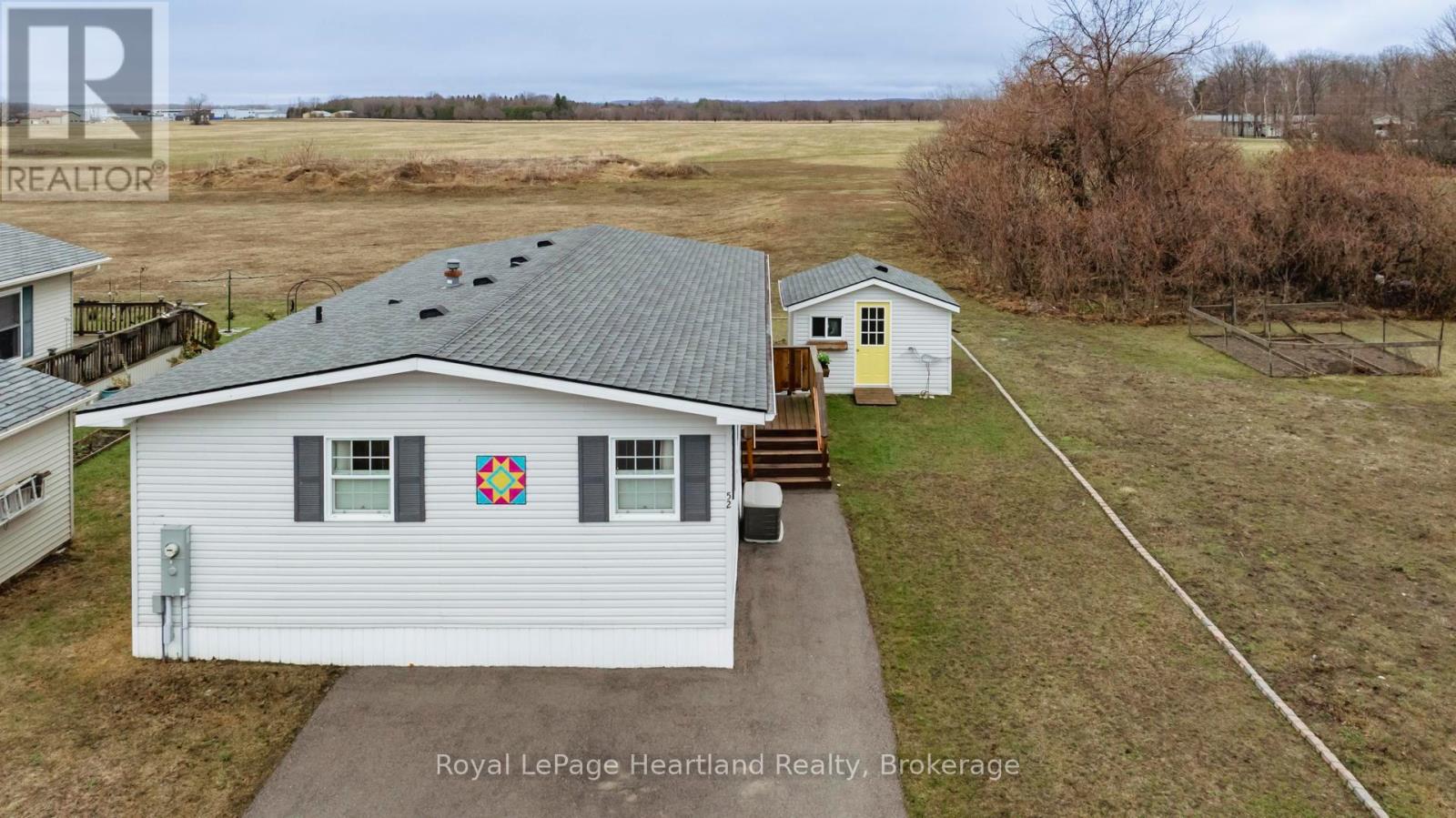 52 Algonquin Lane, Ashfield-Colborne-Wawanosh, Ontario  N7A 3Y2 - Photo 33 - X12273403