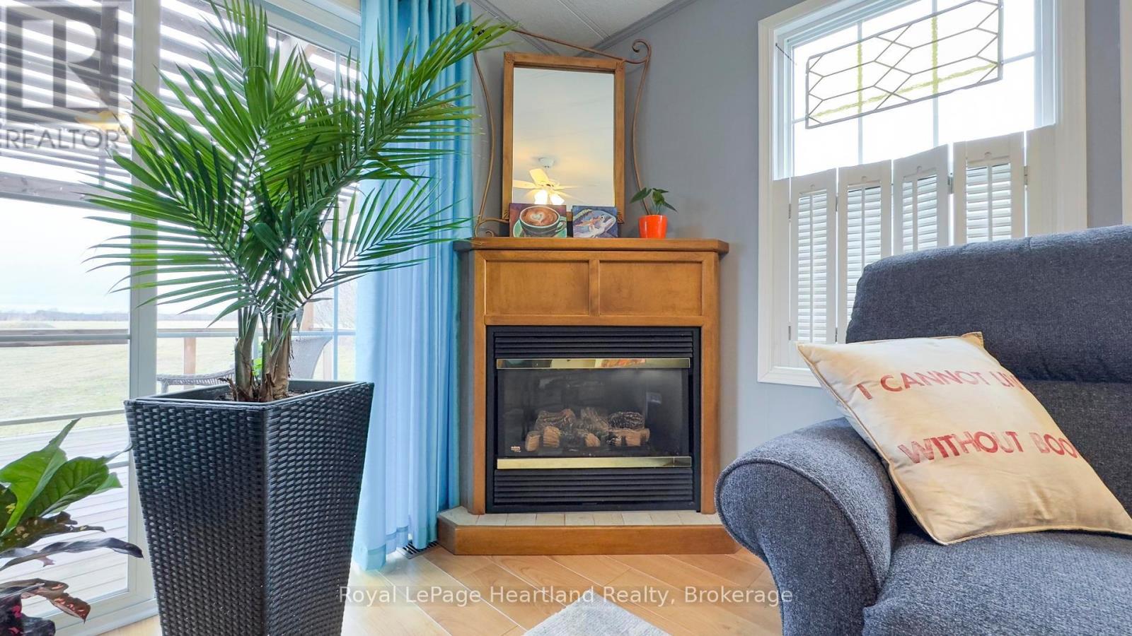 52 Algonquin Lane, Ashfield-Colborne-Wawanosh, Ontario  N7A 3Y2 - Photo 7 - X12273403