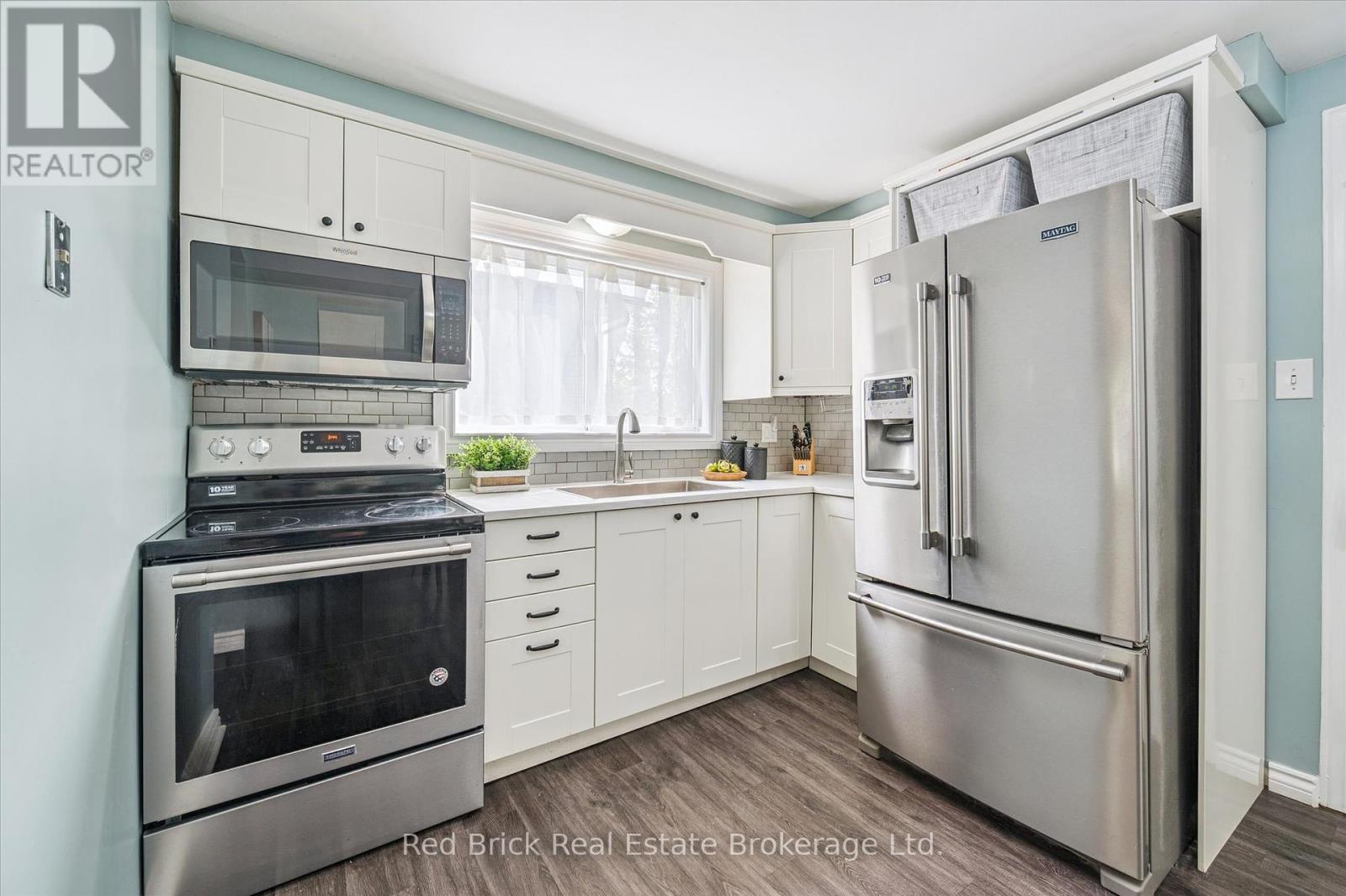 605 Willow Road, Guelph, Ontario  N1H 7J8 - Photo 15 - X12273511