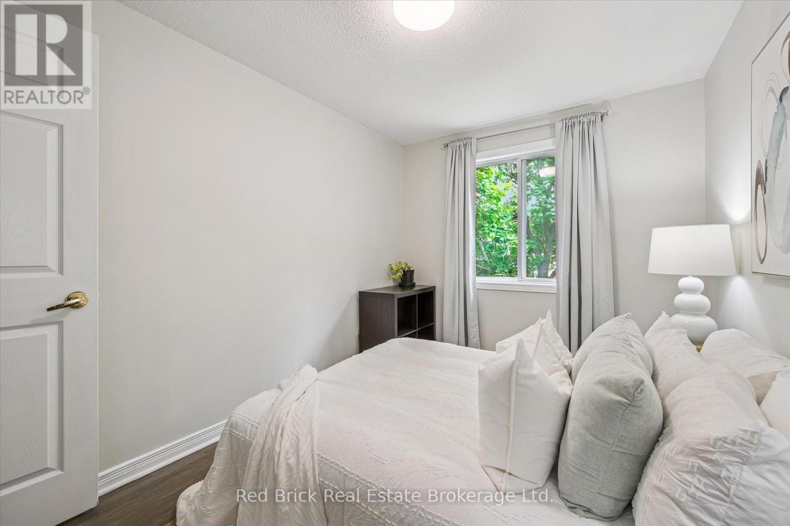 605 Willow Road, Guelph, Ontario  N1H 7J8 - Photo 25 - X12273511