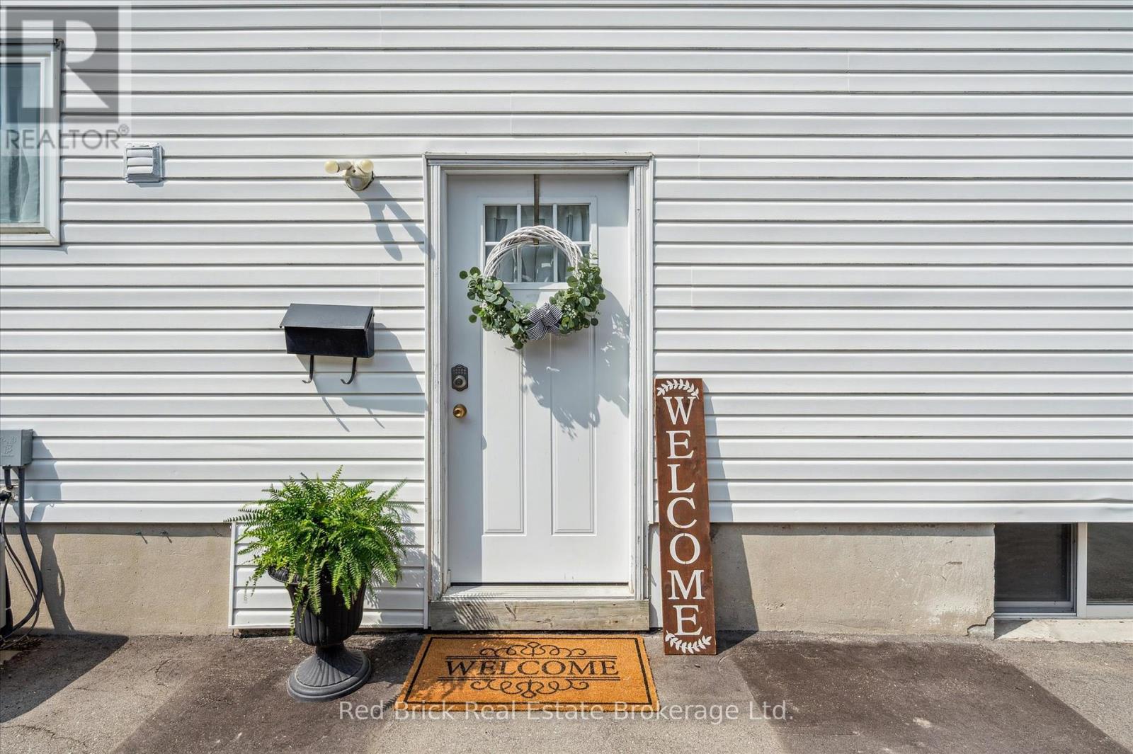 Property at 605 WILLOW ROAD image 4