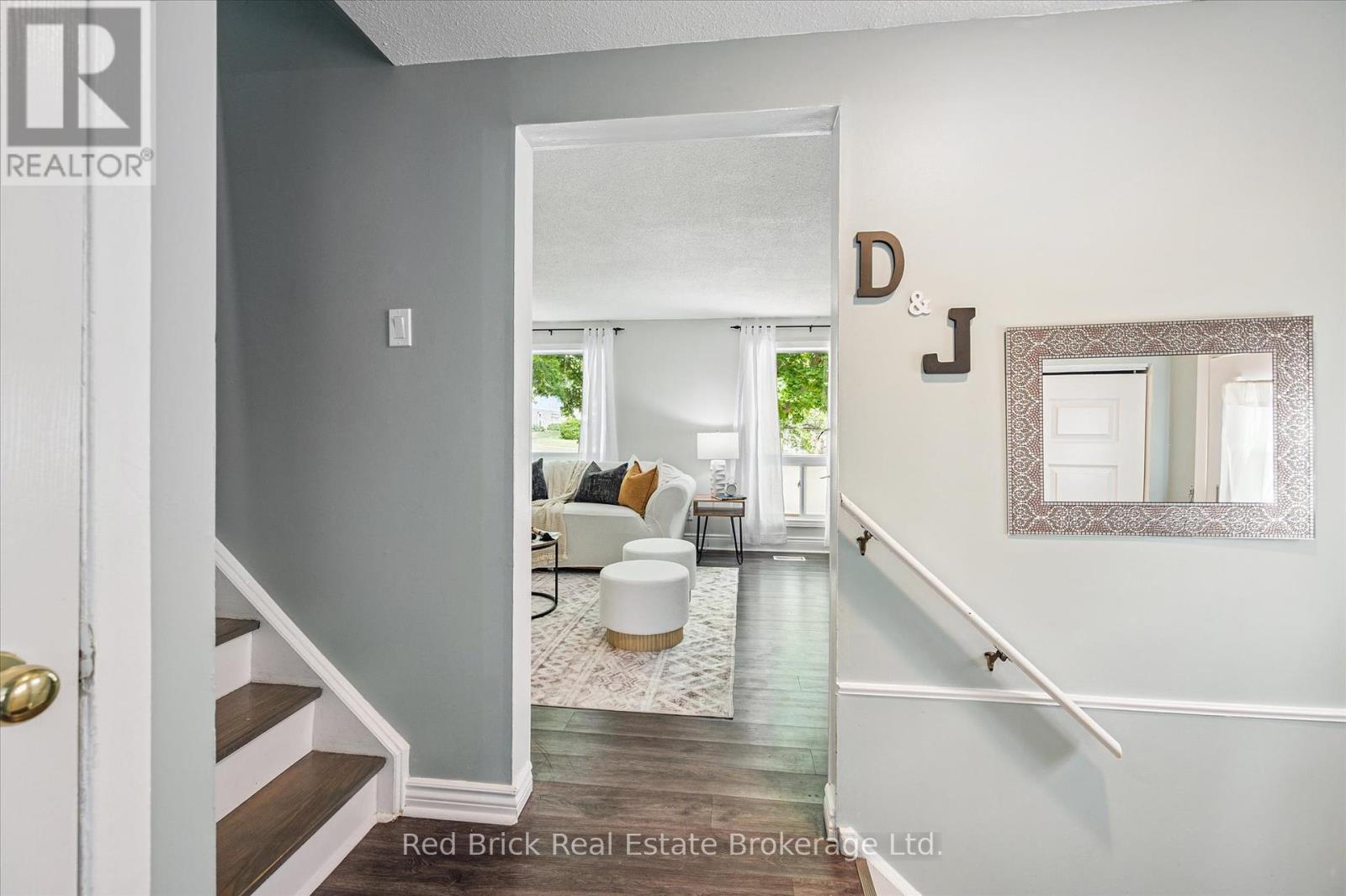 605 Willow Road, Guelph, Ontario  N1H 7J8 - Photo 6 - X12273511
