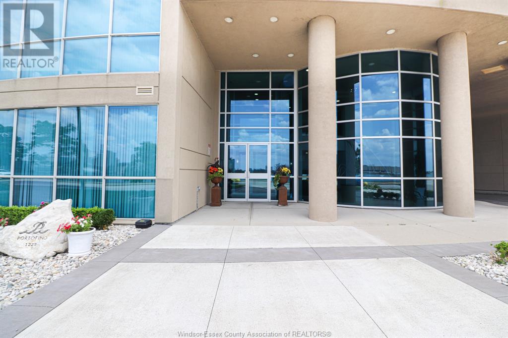 Property at 1225 RIVERSIDE DRIVE West Unit# 908 image 4