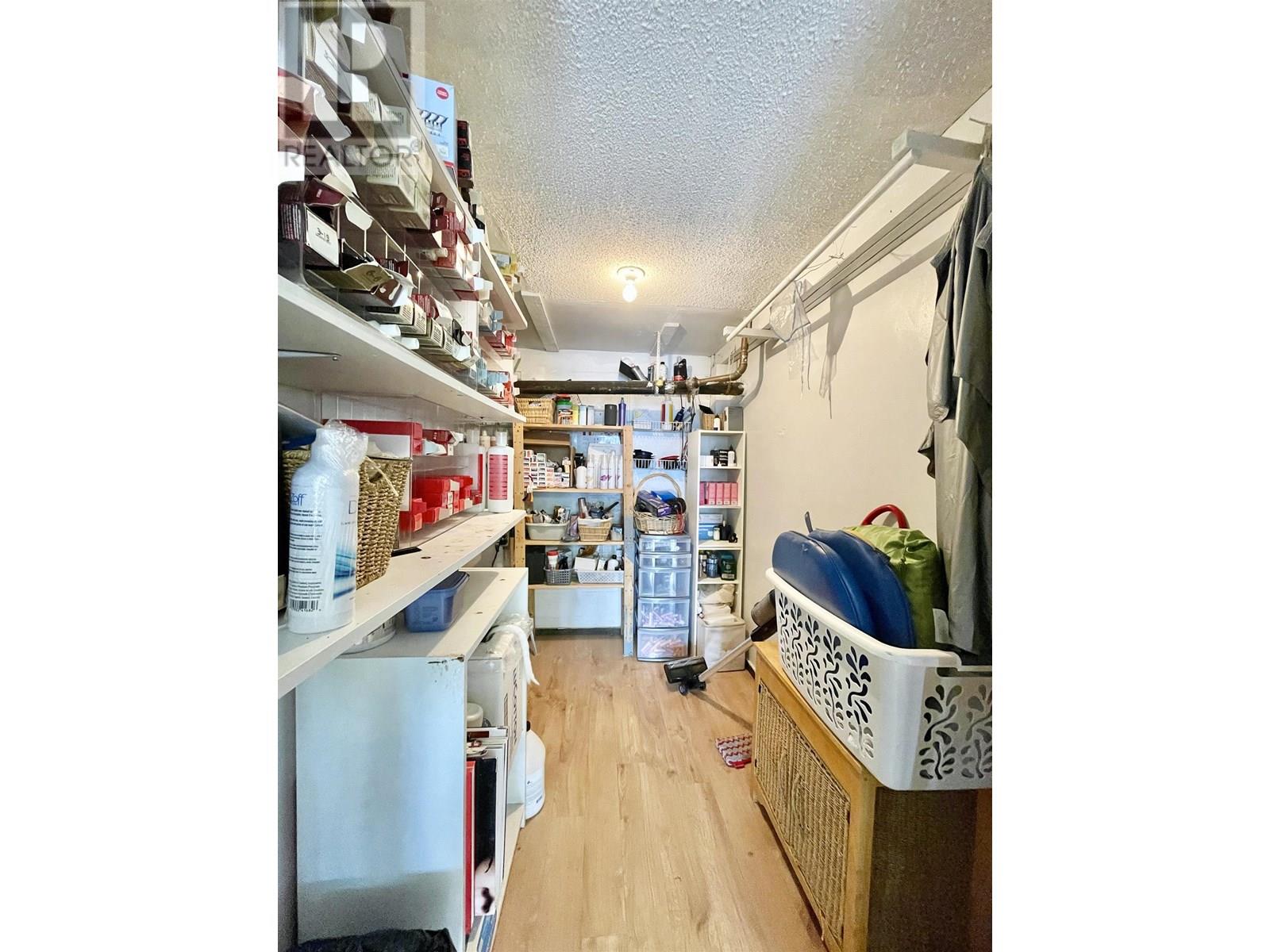 2 851 Gibsons Way, Gibsons, British Columbia  V0N 1V7 - Photo 6 - C8070630