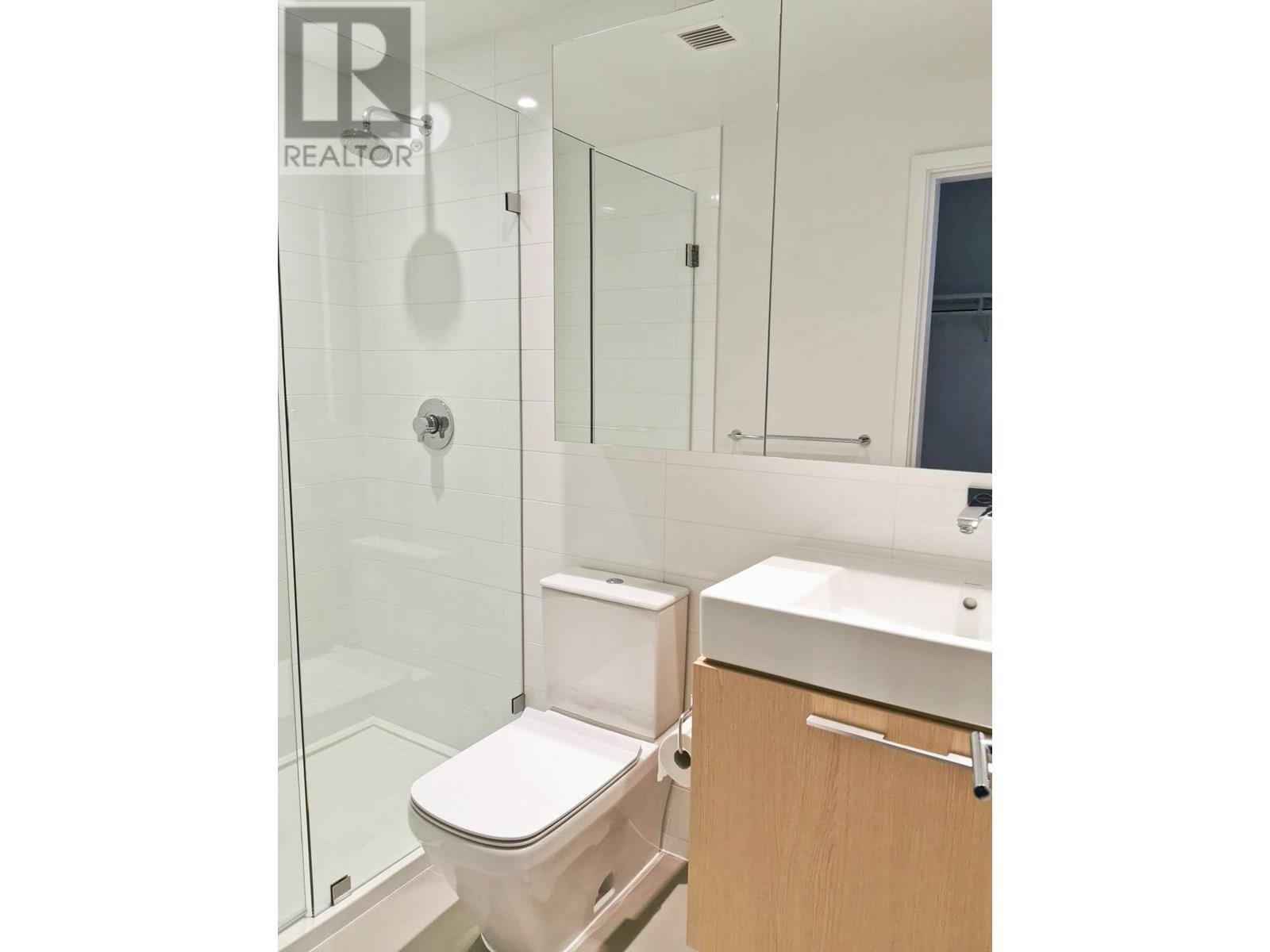 Listing Picture 13 of 26 : 5007 4510 HALIFAX WAY, Burnaby / 本拿比 - 魯藝地產 Yvonne Lu Group - MLS Medallion Club Member