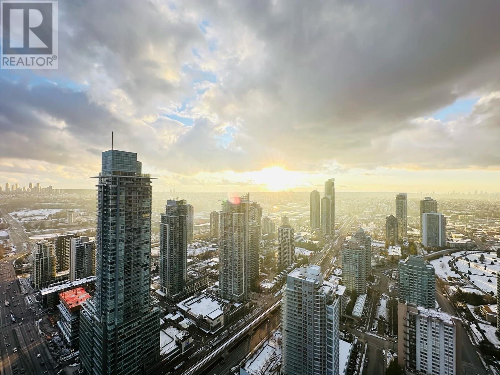 Listing Picture 19 of 26 : 5007 4510 HALIFAX WAY, Burnaby / 本拿比 - 魯藝地產 Yvonne Lu Group - MLS Medallion Club Member