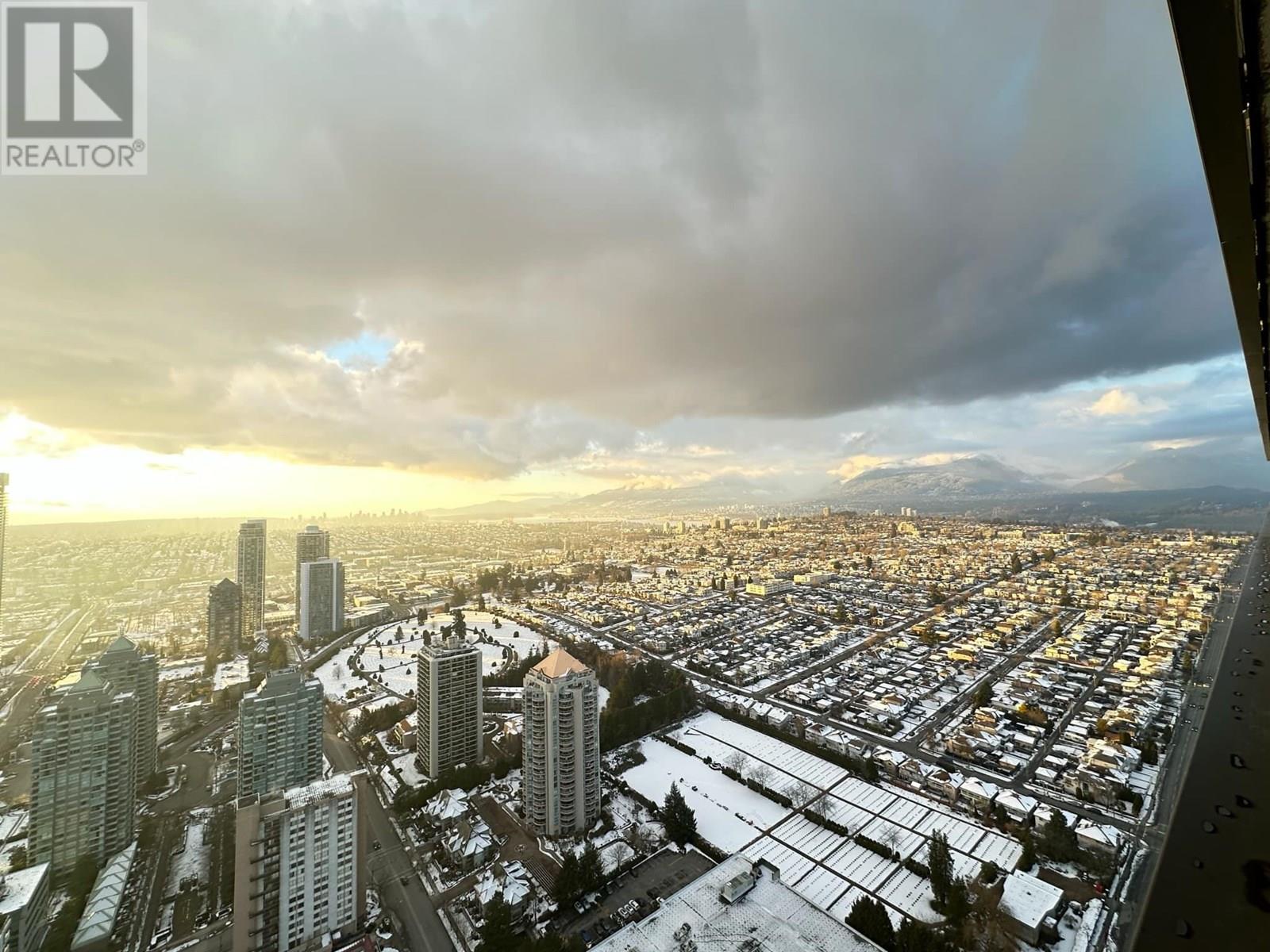 Listing Picture 22 of 26 : 5007 4510 HALIFAX WAY, Burnaby / 本拿比 - 魯藝地產 Yvonne Lu Group - MLS Medallion Club Member