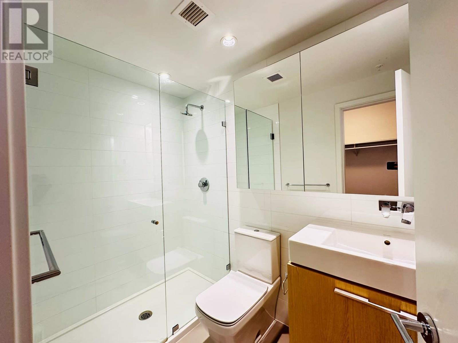 Listing Picture 9 of 26 : 5007 4510 HALIFAX WAY, Burnaby / 本拿比 - 魯藝地產 Yvonne Lu Group - MLS Medallion Club Member