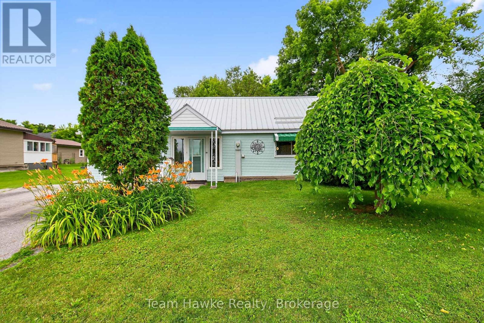 Property at 266 BARNETT AVENUE image 4