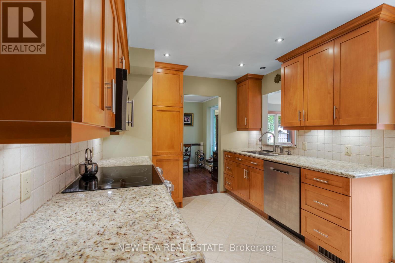 49 Credit Road, Caledon (Cheltenham), Ontario  L7C 3J3 - Photo 11 - W12273207
