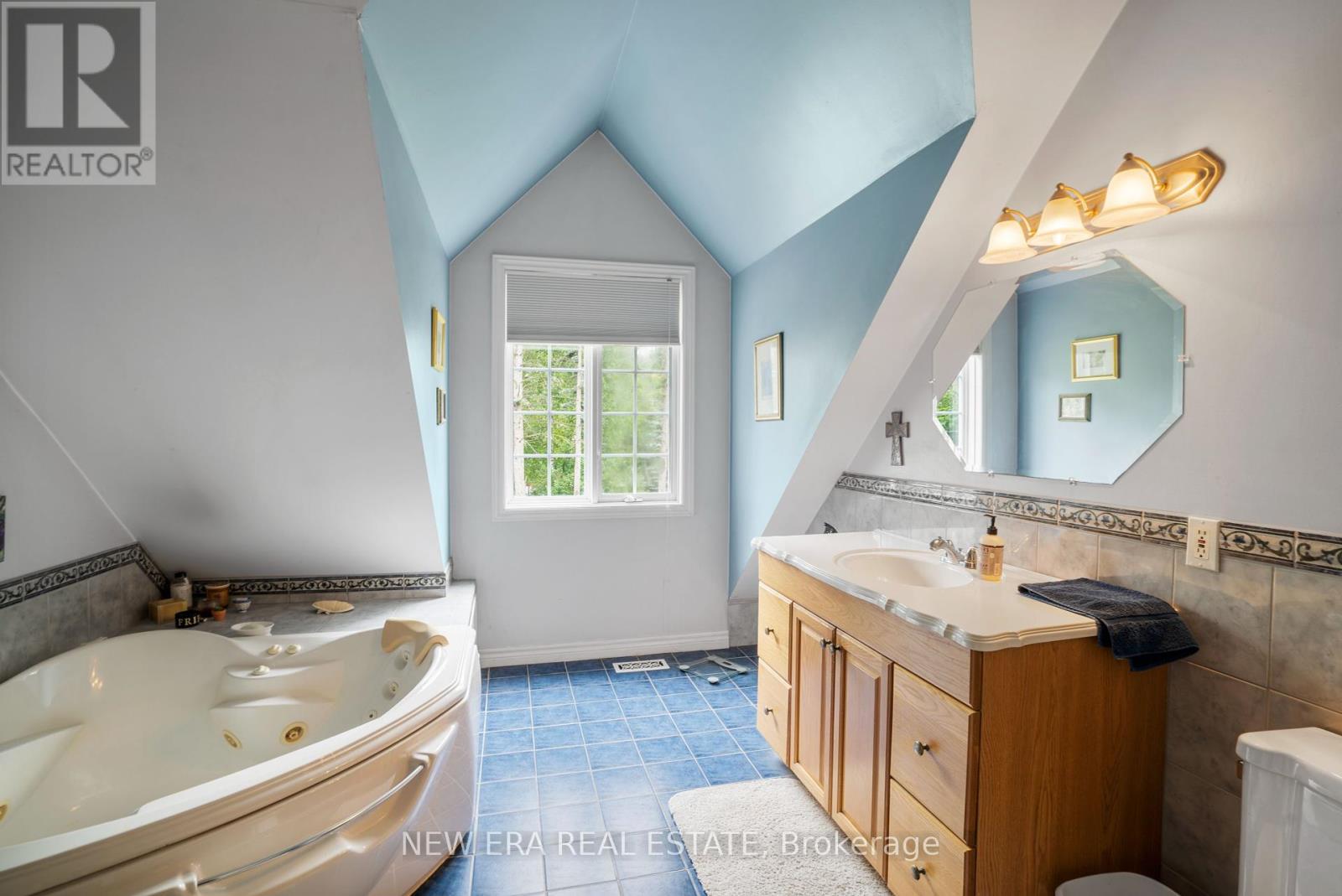 49 Credit Road, Caledon (Cheltenham), Ontario  L7C 3J3 - Photo 28 - W12273207