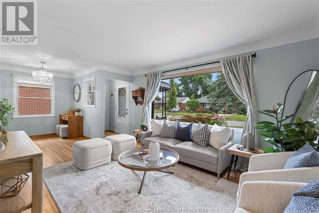 Property at 1011 ISABELLE PLACE image 5