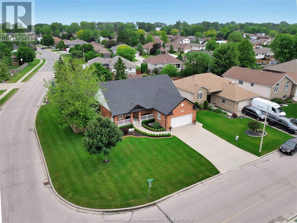 Property at 1594 WHITEWOOD DRIVE image 3