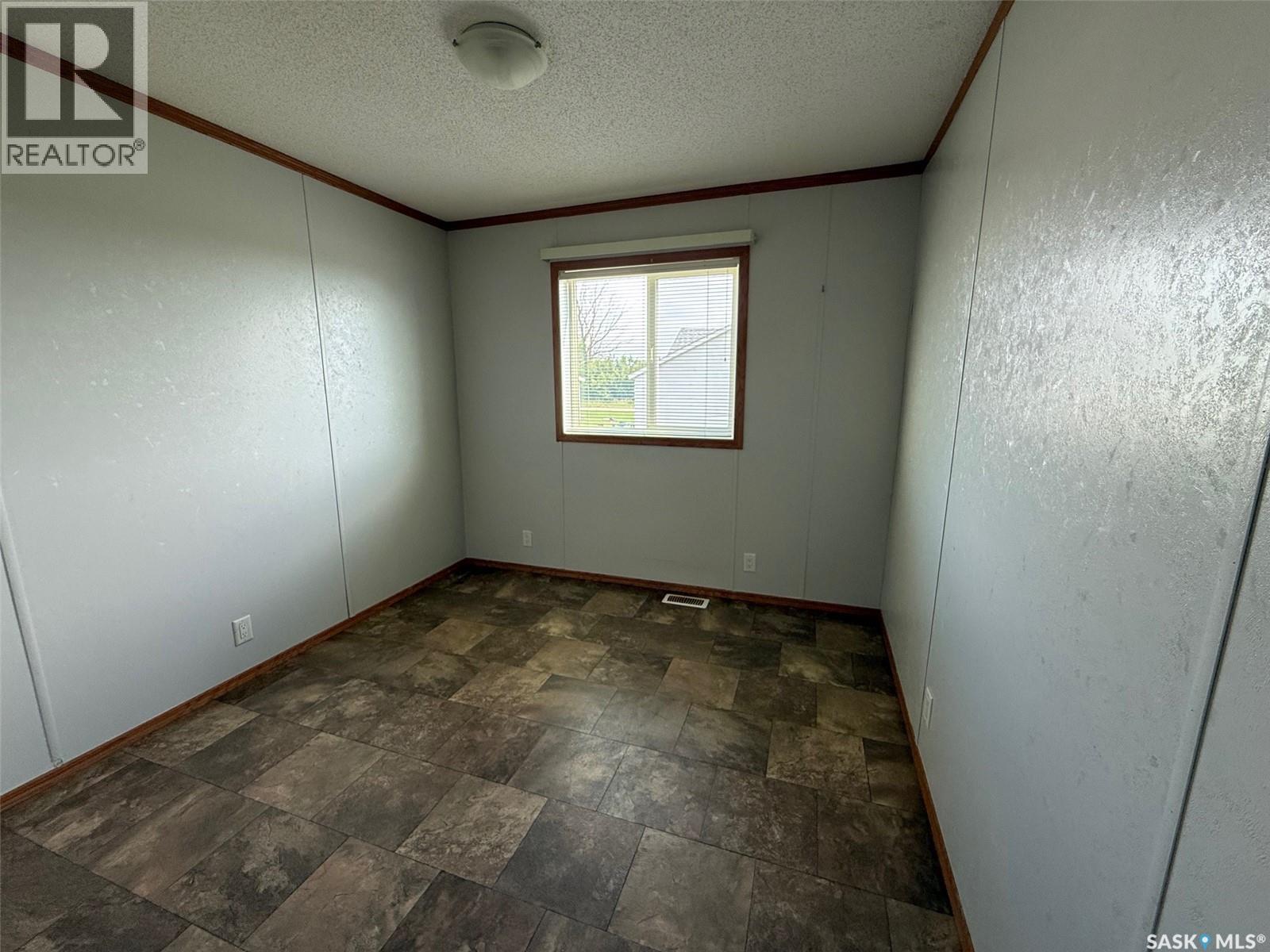 708 Main Street, Maymont, Saskatchewan  S0M 1T0 - Photo 17 - SK012084