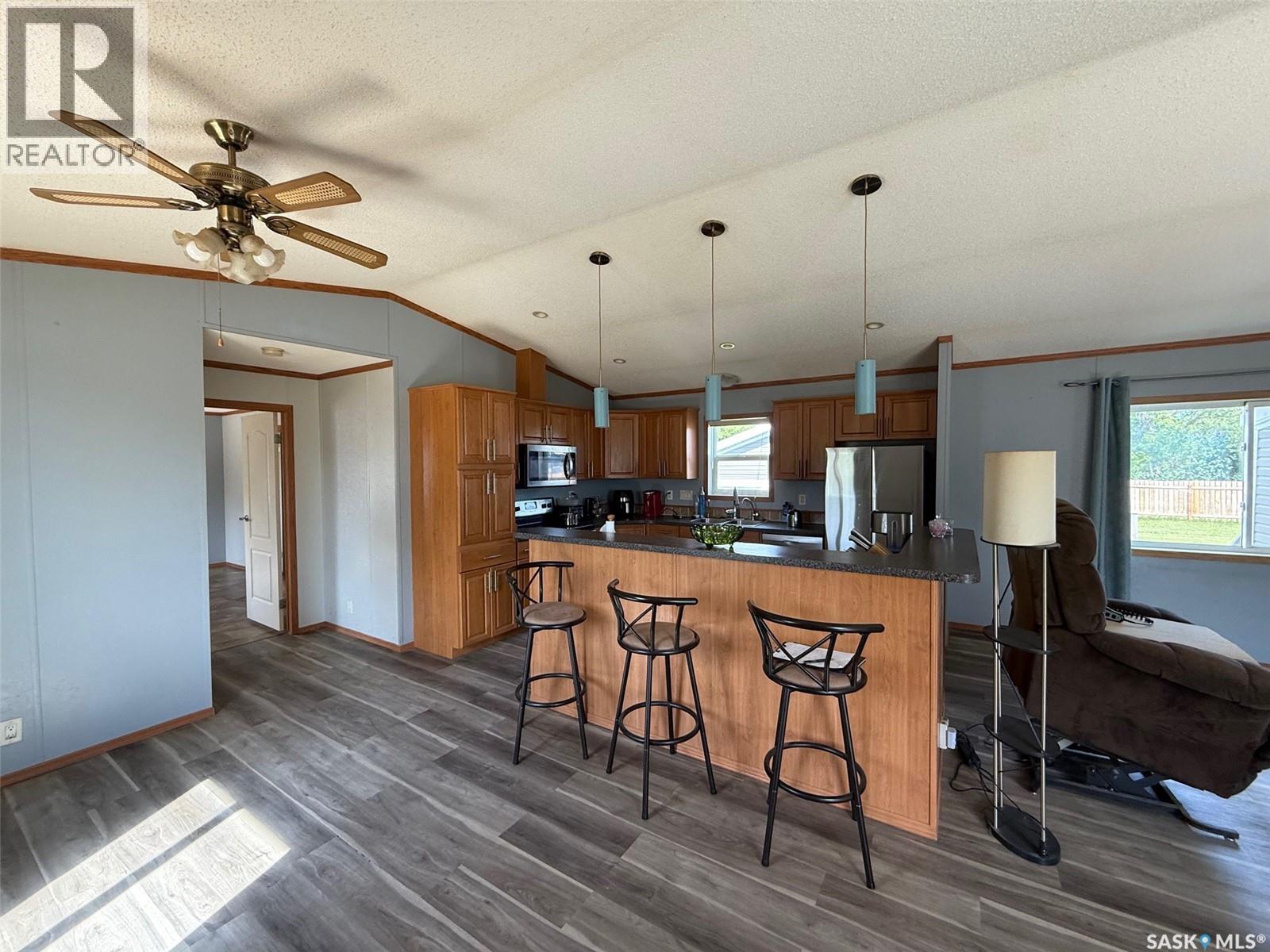 708 Main Street, Maymont, Saskatchewan  S0M 1T0 - Photo 2 - SK012084