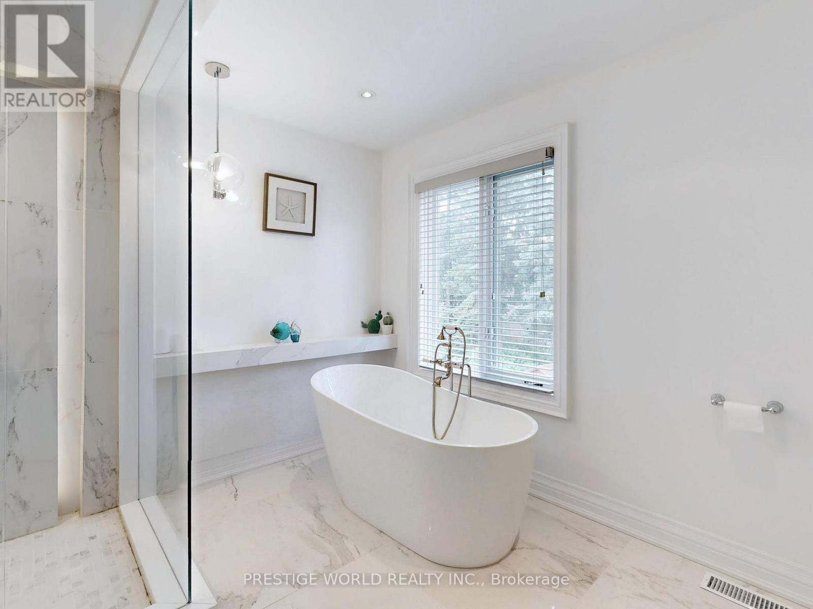 6 Blaine Drive, Toronto, Ontario  M3B 2G4 - Photo 26 - C12273421