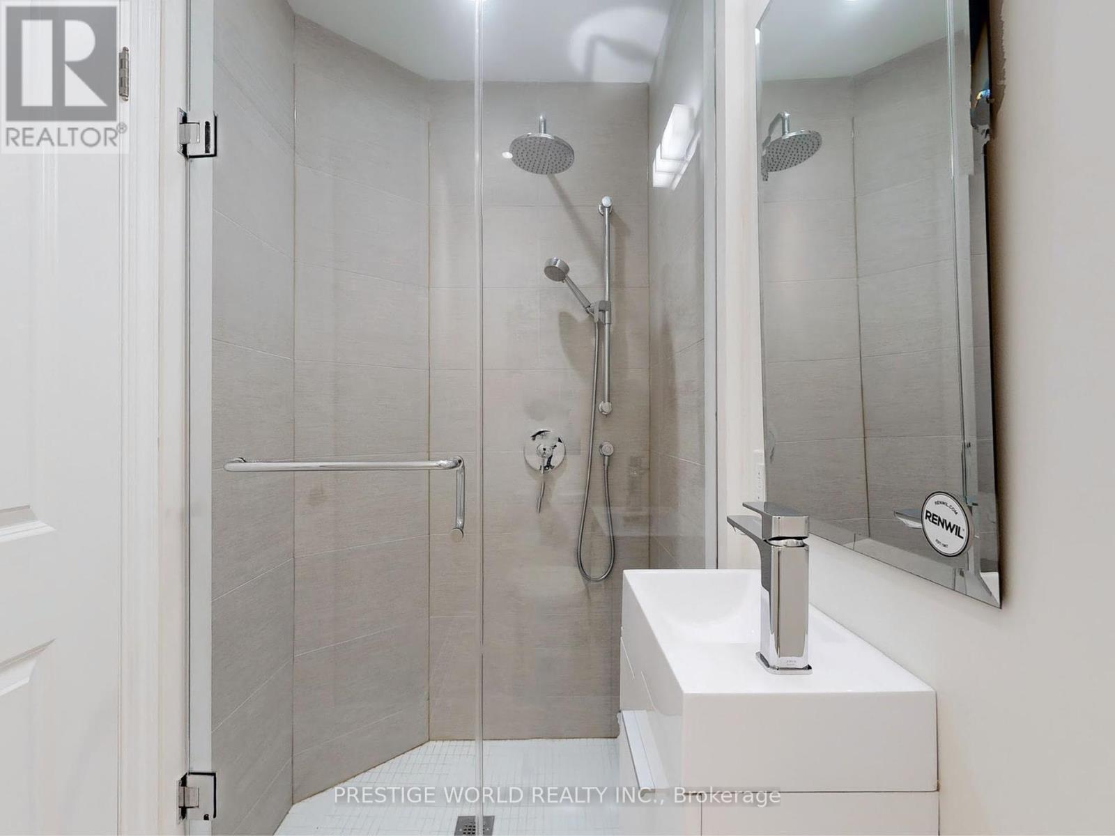 6 Blaine Drive, Toronto, Ontario  M3B 2G4 - Photo 33 - C12273421