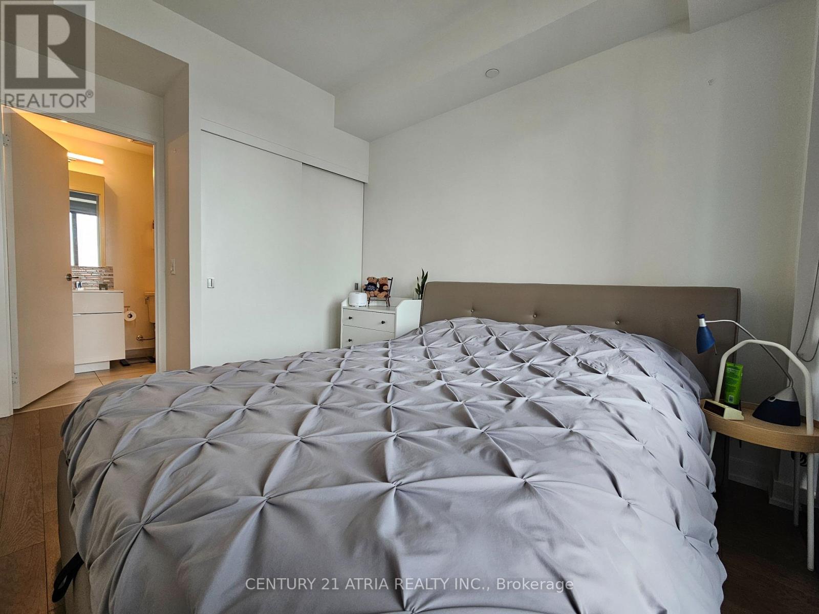 3806 - 20 Lombard Street, Toronto (Church-Yonge Corridor), Ontario  M5C 0A7 - Photo 12 - C12273517
