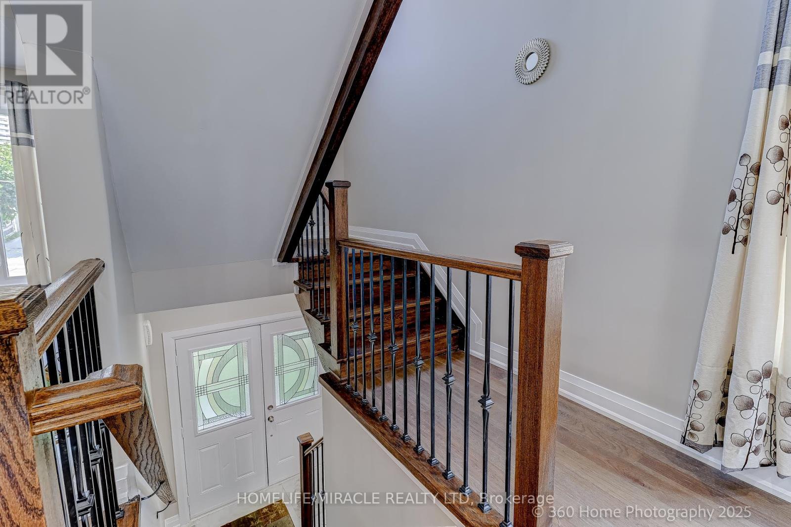 688a Midland Avenue, Toronto, Ontario  M1K 4C6 - Photo 19 - E12273575