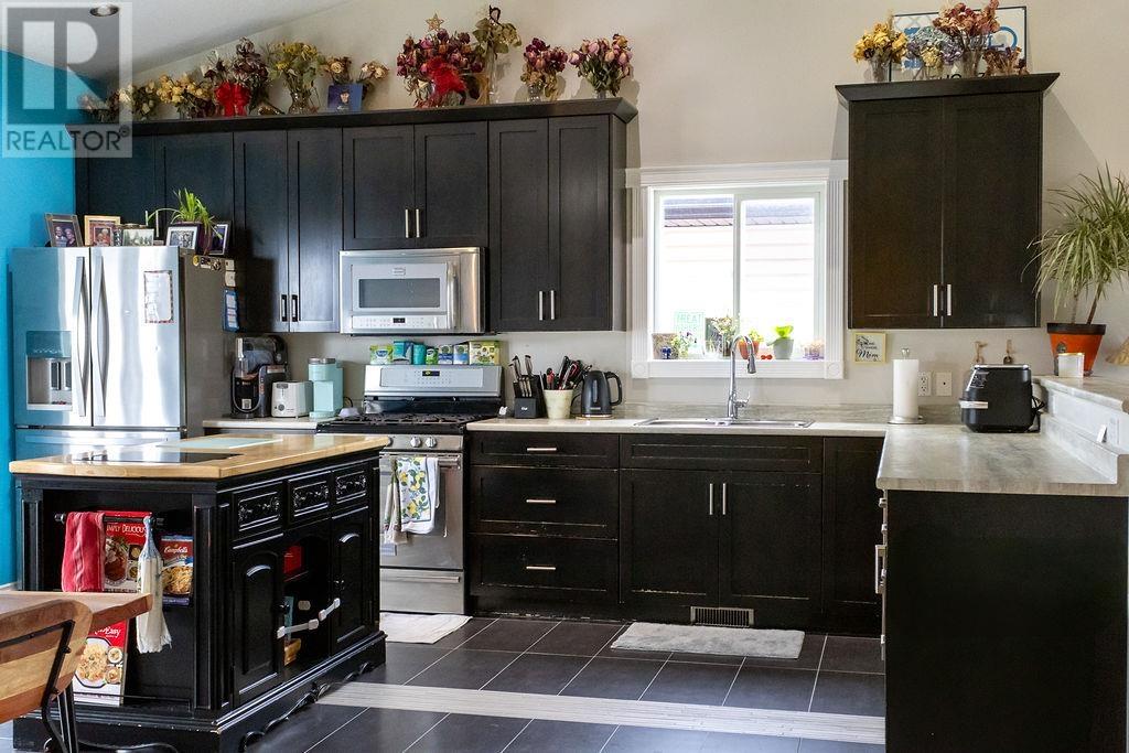 10604 109 Street, Fort St. John, British Columbia  V1J 0J3 - Photo 3 - R3024985