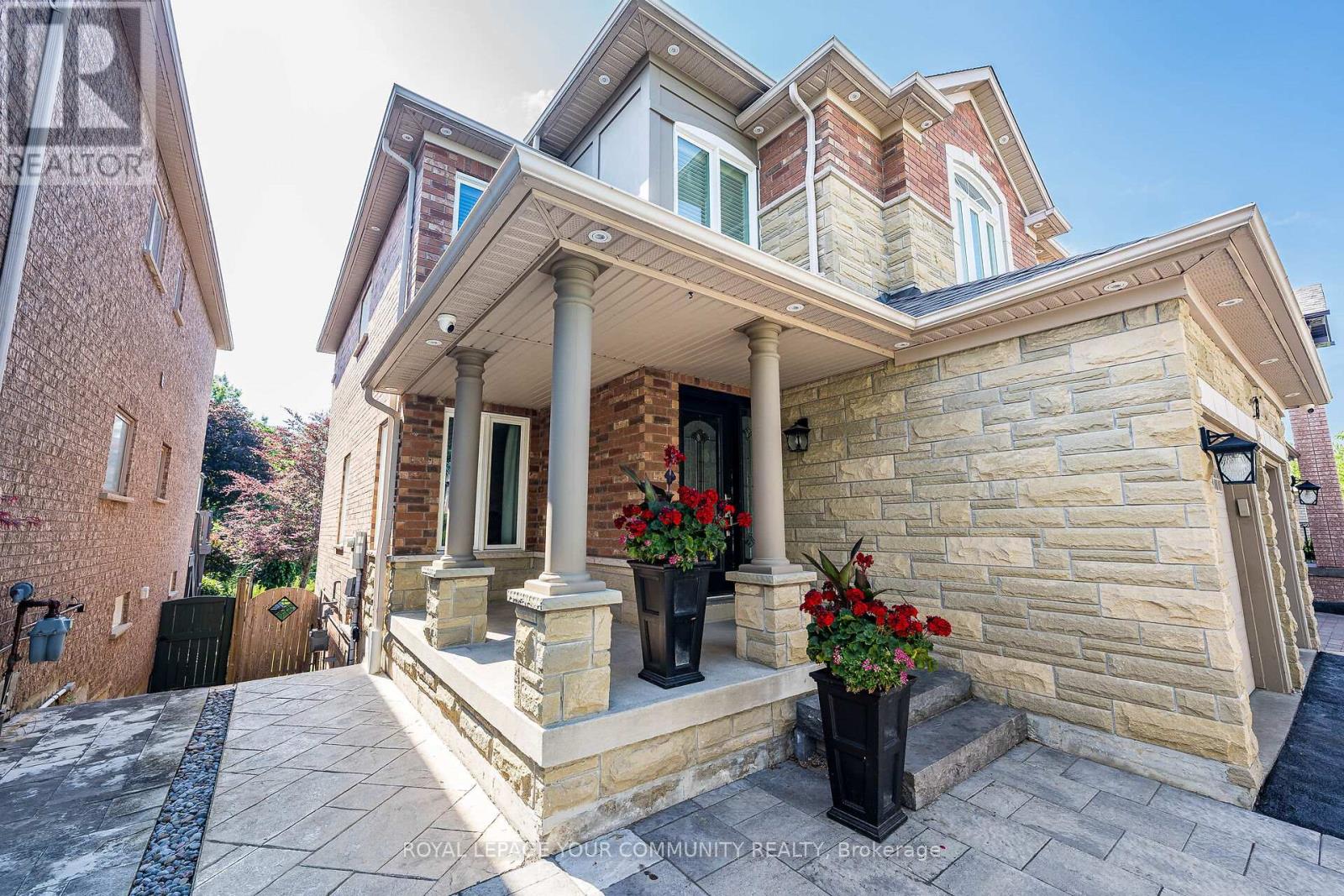 Property at 63 REGENCY VIEW HEIGHTS image 3