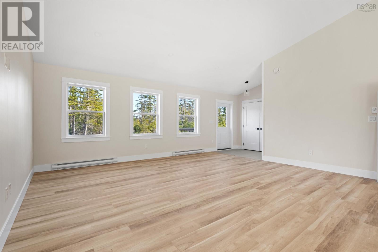 10588 Highway 7, Oyster Pond, Nova Scotia  B0J 2L0 - Photo 11 - 202505545