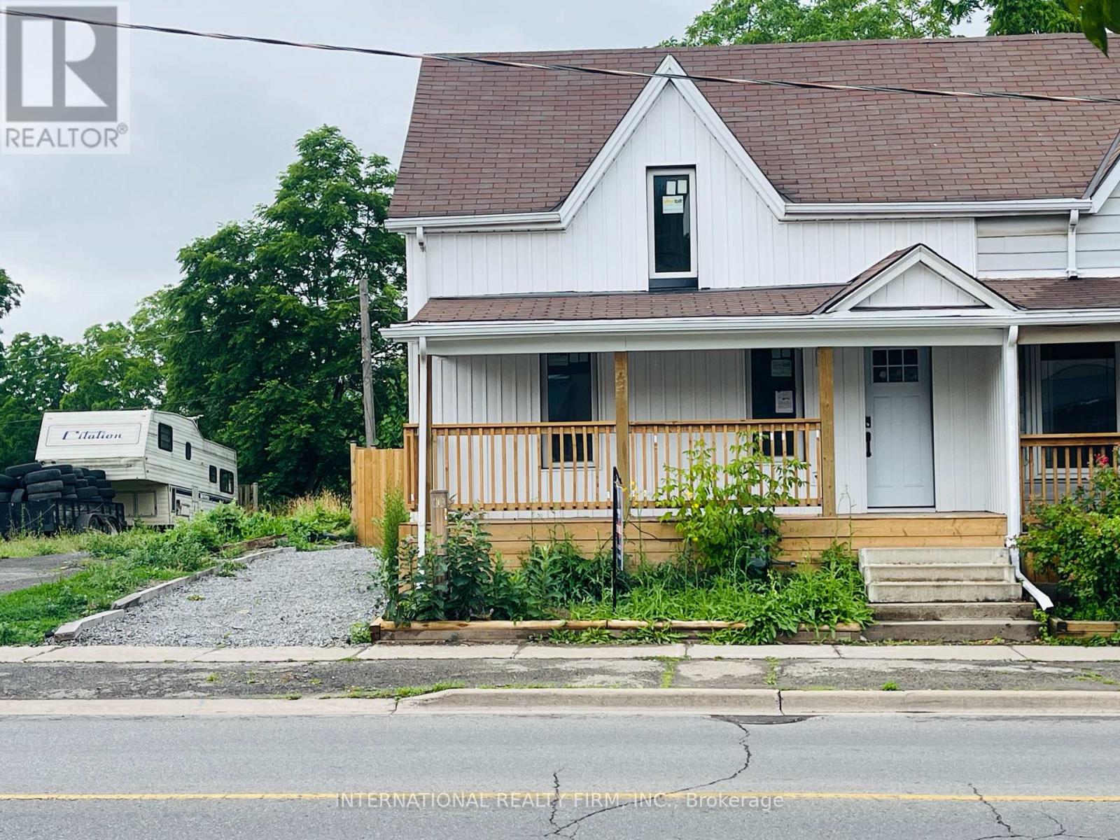 Property at 171 KING STREET image 1